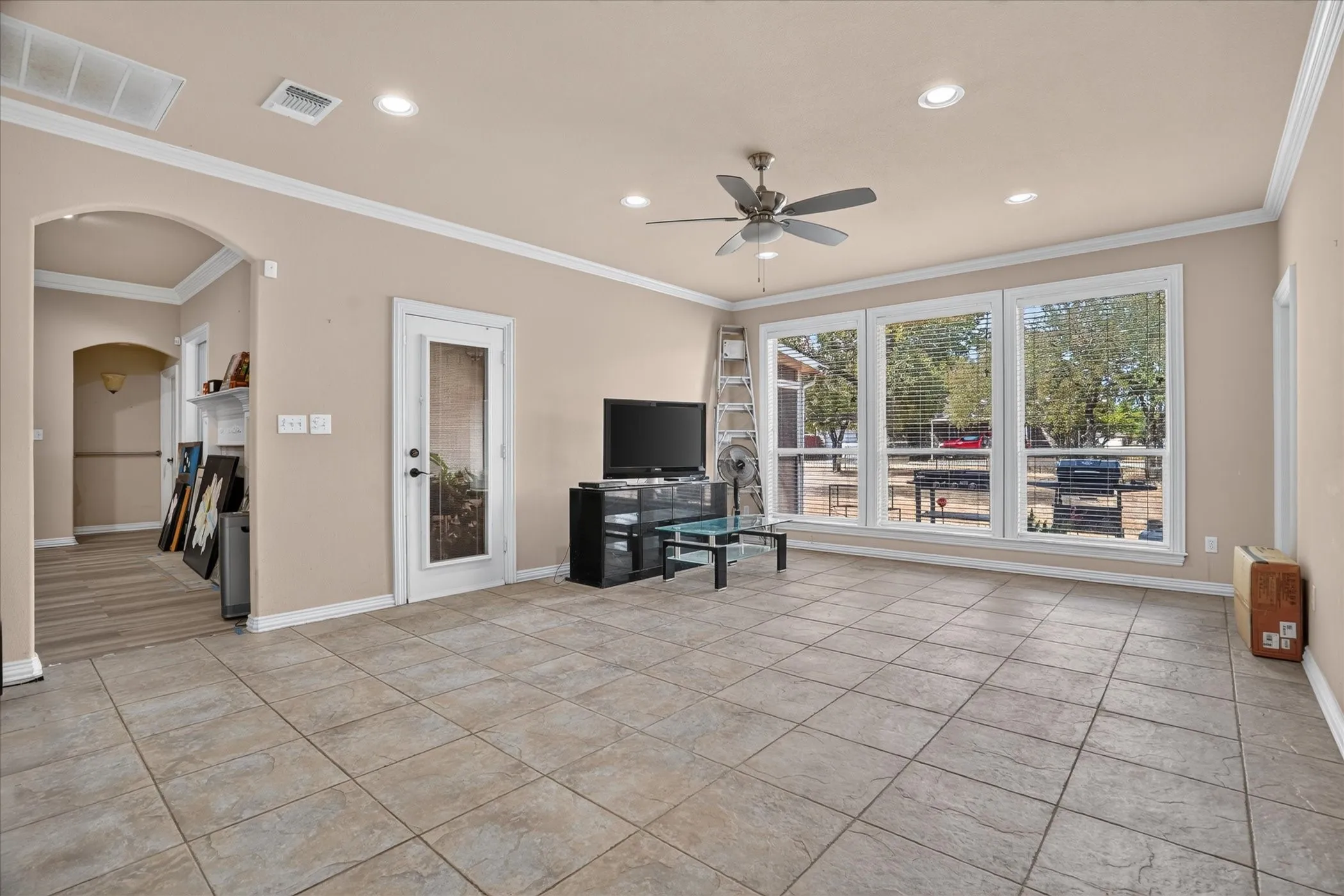 Single Family Residence For Sale in Parker County , 197 Deer Creek Drive, Aledo, Texas 76008, 4 Bedroom, 3 Bathroom, 3 Garage spaces, 2,806 Sqft, built in 2003, mls#21387354, Real Estate Agent in Aledo, Homes For Sale in Parker county, Homes For Sale in Aledo, Realtor in Aledo Texas, Real Estate Brokerage Independent Realty Texas, Luminita Cordes Realtor