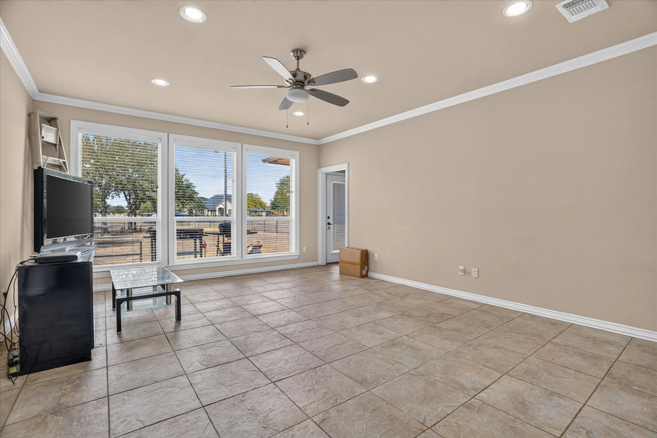 Single Family Residence For Sale in Parker County , 197 Deer Creek Drive, Aledo, Texas 76008, 4 Bedroom, 3 Bathroom, 3 Garage spaces, 2,806 Sqft, built in 2003, mls#21387354, Real Estate Agent in Aledo, Homes For Sale in Parker county, Homes For Sale in Aledo, Realtor in Aledo Texas, Real Estate Brokerage Independent Realty Texas, Luminita Cordes Realtor
