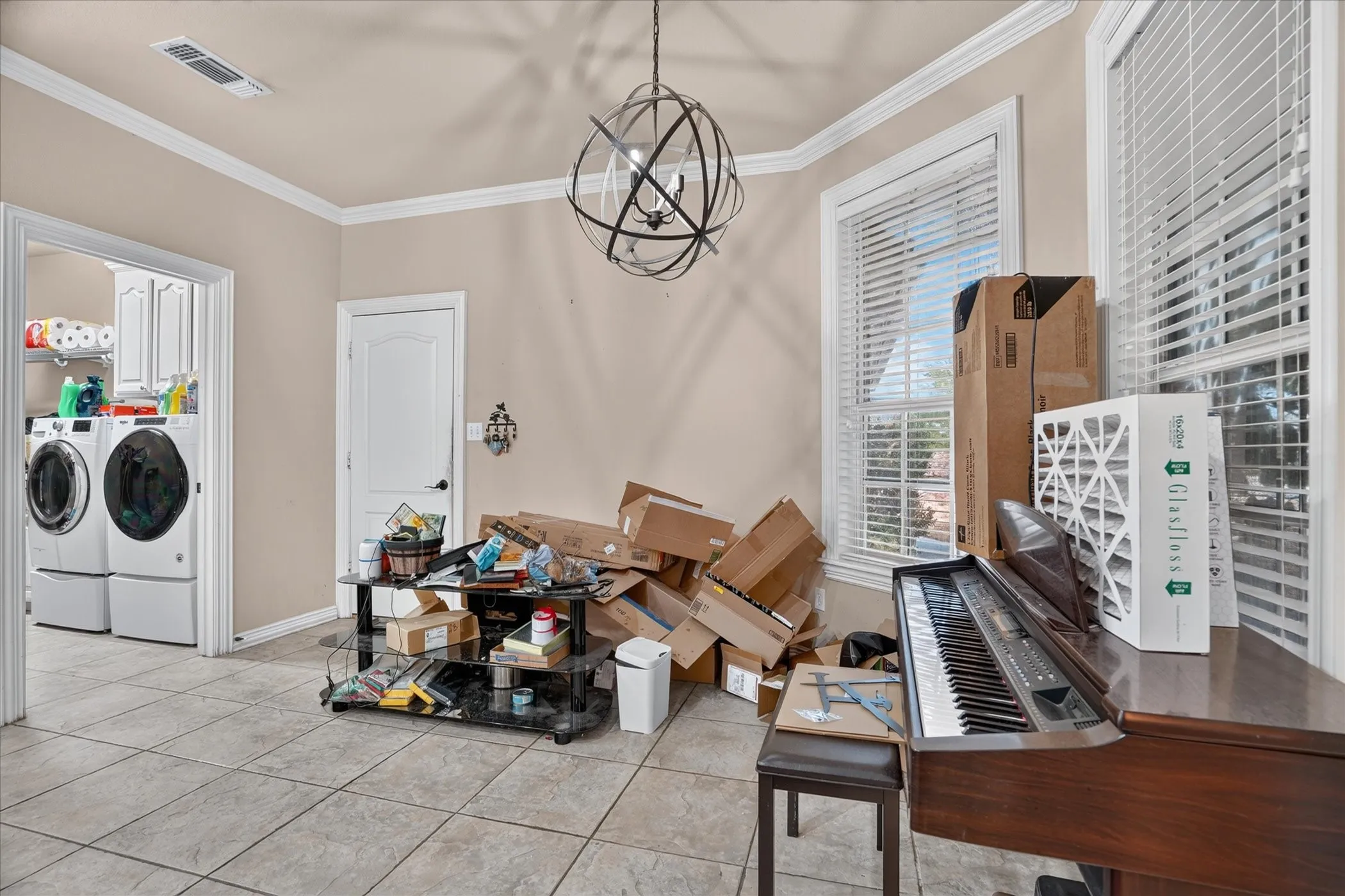 Single Family Residence For Sale in Parker County , 197 Deer Creek Drive, Aledo, Texas 76008, 4 Bedroom, 3 Bathroom, 3 Garage spaces, 2,806 Sqft, built in 2003, mls#21387354, Real Estate Agent in Aledo, Homes For Sale in Parker county, Homes For Sale in Aledo, Realtor in Aledo Texas, Real Estate Brokerage Independent Realty Texas, Luminita Cordes Realtor