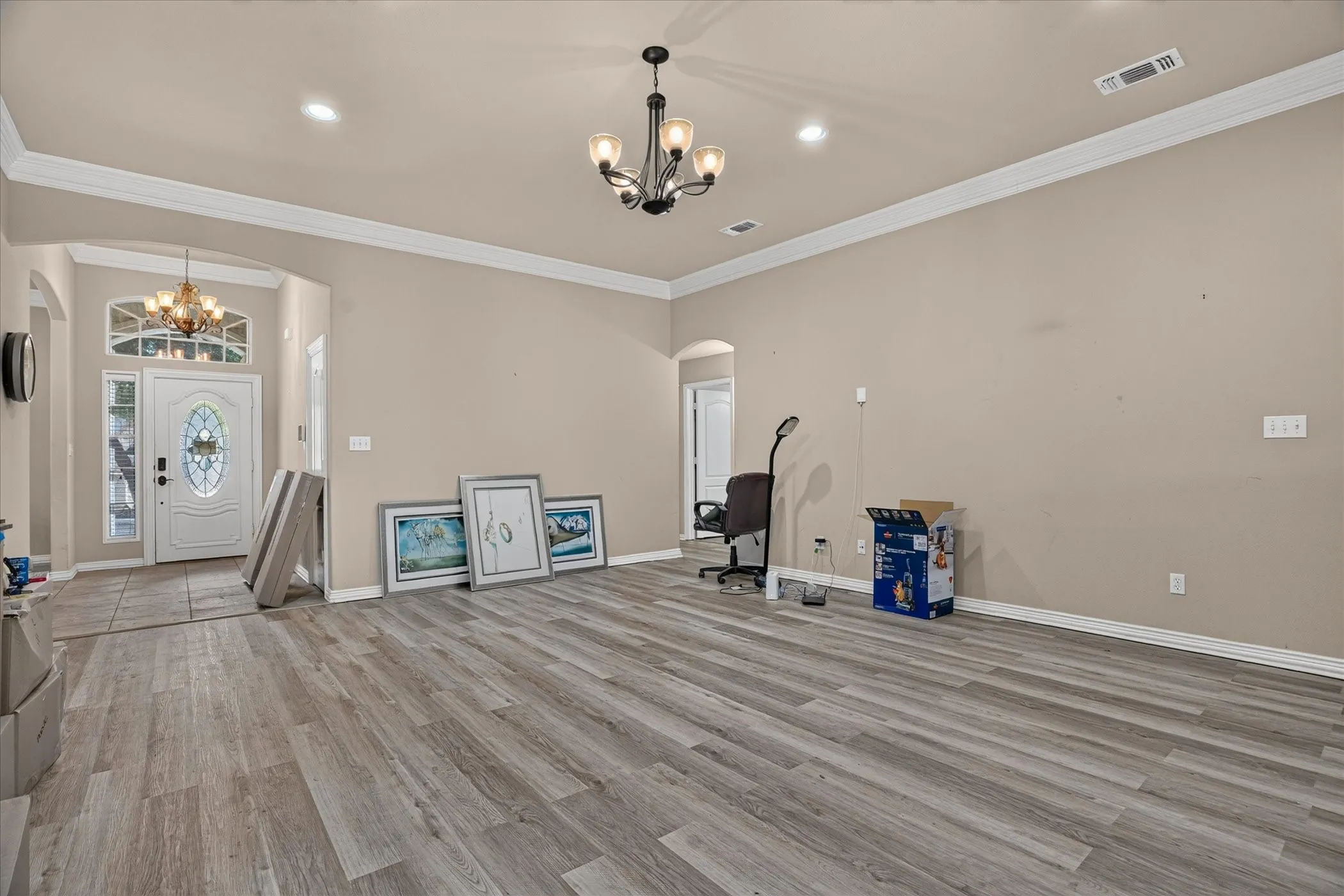 Single Family Residence For Sale in Parker County , 197 Deer Creek Drive, Aledo, Texas 76008, 4 Bedroom, 3 Bathroom, 3 Garage spaces, 2,806 Sqft, built in 2003, mls#21387354, Real Estate Agent in Aledo, Homes For Sale in Parker county, Homes For Sale in Aledo, Realtor in Aledo Texas, Real Estate Brokerage Independent Realty Texas, Luminita Cordes Realtor