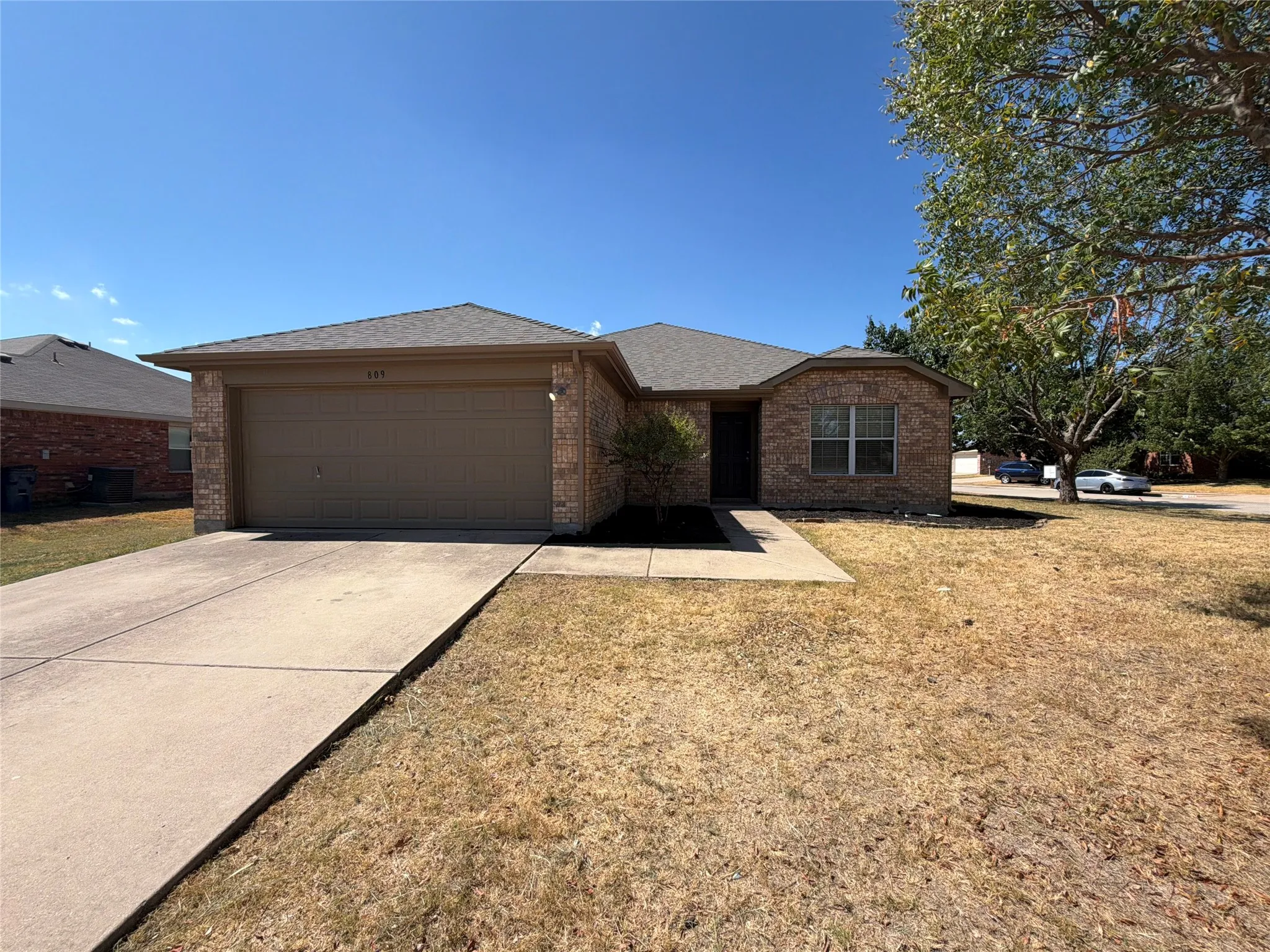 Single Family Residence For Sale in Johnson County , 809 Canyon Cove Drive, Burleson, Texas 76028, 3 Bedroom, 2 Bathroom, 2 Garage spaces, 1,379 Sqft, built in 2003, mls#21387567, Real Estate Agent in Burleson, Homes For Sale in Johnson county, Homes For Sale in Burleson, Realtor in Burleson Texas, Real Estate Brokerage Independent Realty Texas, Luminita Cordes Realtor