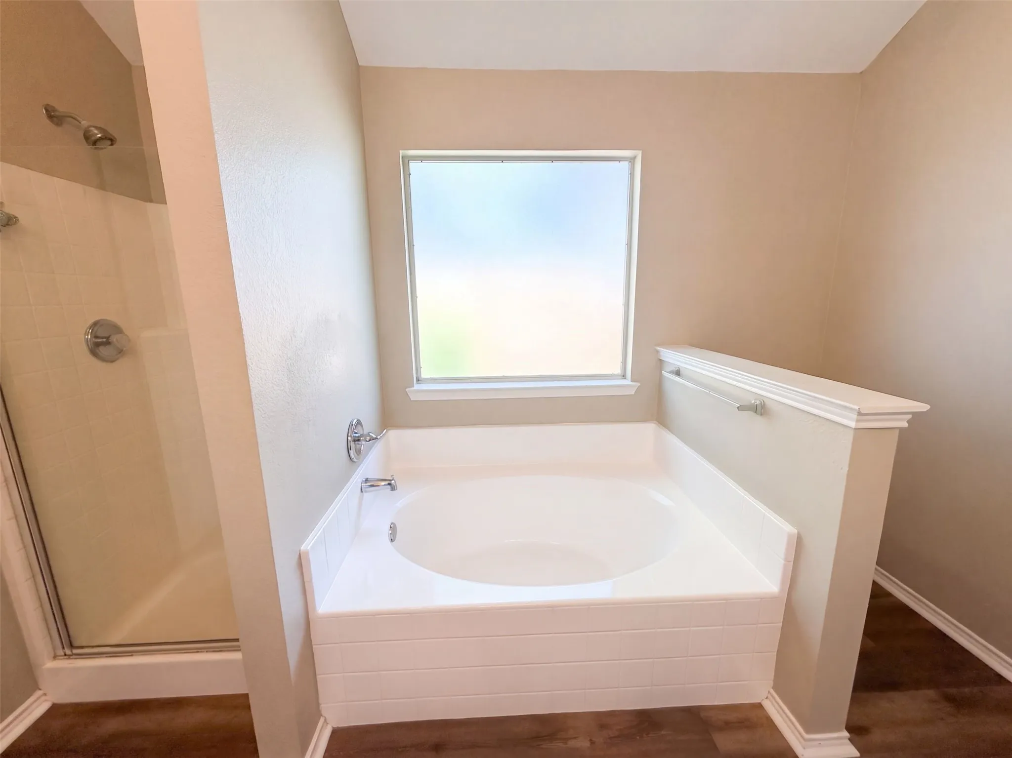 Single Family Residence For Sale in Johnson County , 809 Canyon Cove Drive, Burleson, Texas 76028, 3 Bedroom, 2 Bathroom, 2 Garage spaces, 1,379 Sqft, built in 2003, mls#21387567, Real Estate Agent in Burleson, Homes For Sale in Johnson county, Homes For Sale in Burleson, Realtor in Burleson Texas, Real Estate Brokerage Independent Realty Texas, Luminita Cordes Realtor