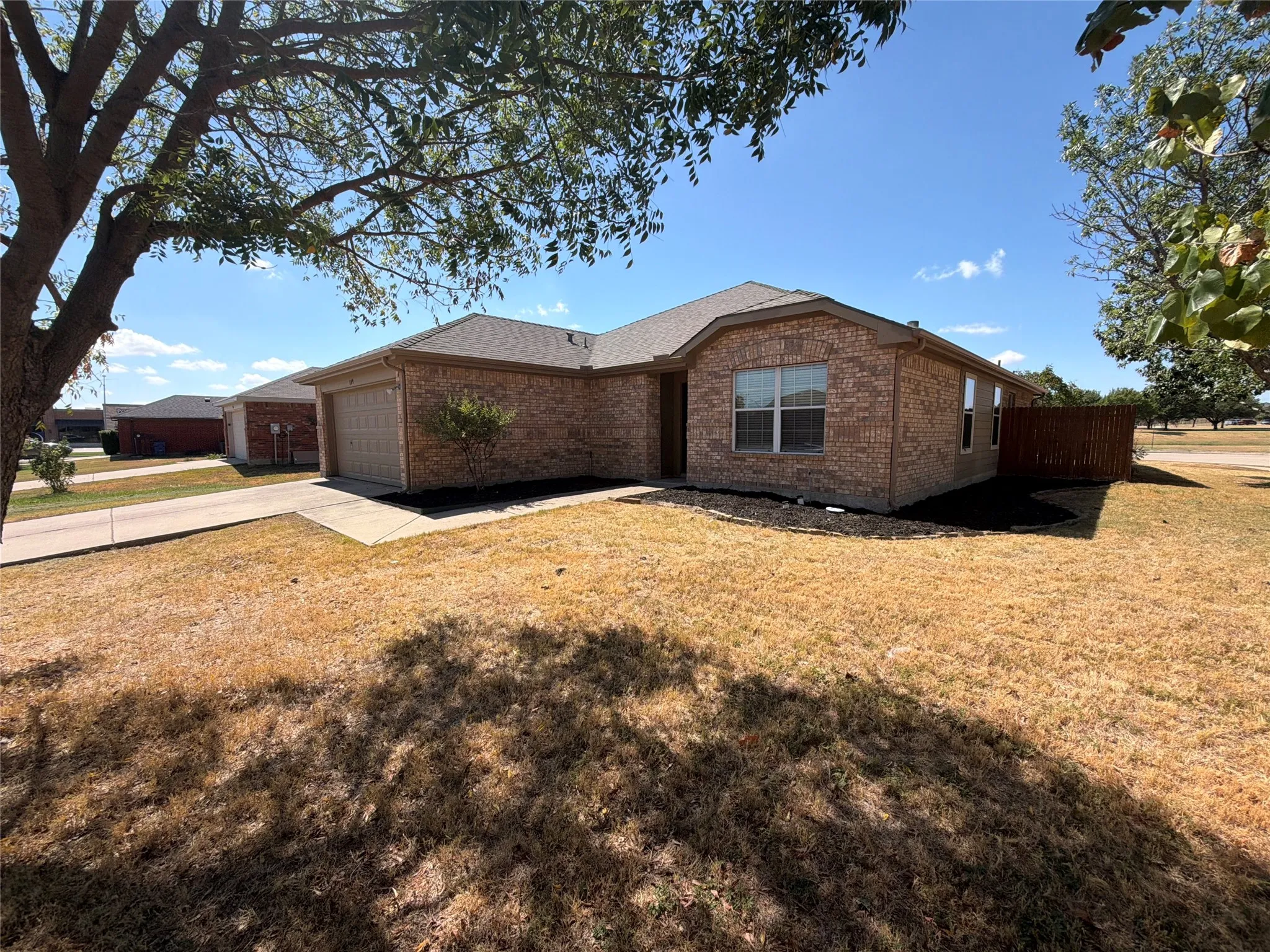 Single Family Residence For Sale in Johnson County , 809 Canyon Cove Drive, Burleson, Texas 76028, 3 Bedroom, 2 Bathroom, 2 Garage spaces, 1,379 Sqft, built in 2003, mls#21387567, Real Estate Agent in Burleson, Homes For Sale in Johnson county, Homes For Sale in Burleson, Realtor in Burleson Texas, Real Estate Brokerage Independent Realty Texas, Luminita Cordes Realtor