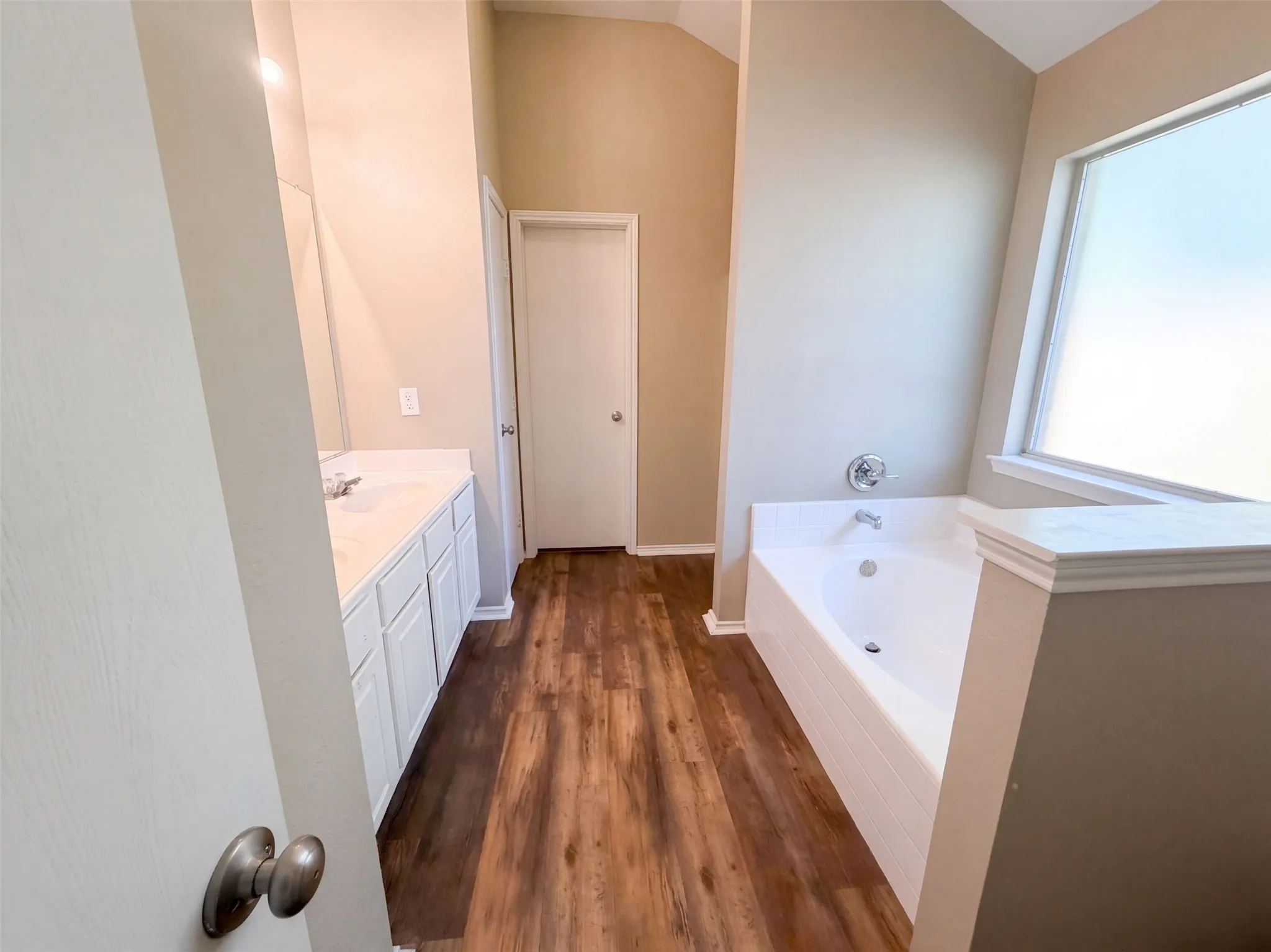 Single Family Residence For Sale in Johnson County , 809 Canyon Cove Drive, Burleson, Texas 76028, 3 Bedroom, 2 Bathroom, 2 Garage spaces, 1,379 Sqft, built in 2003, mls#21387567, Real Estate Agent in Burleson, Homes For Sale in Johnson county, Homes For Sale in Burleson, Realtor in Burleson Texas, Real Estate Brokerage Independent Realty Texas, Luminita Cordes Realtor