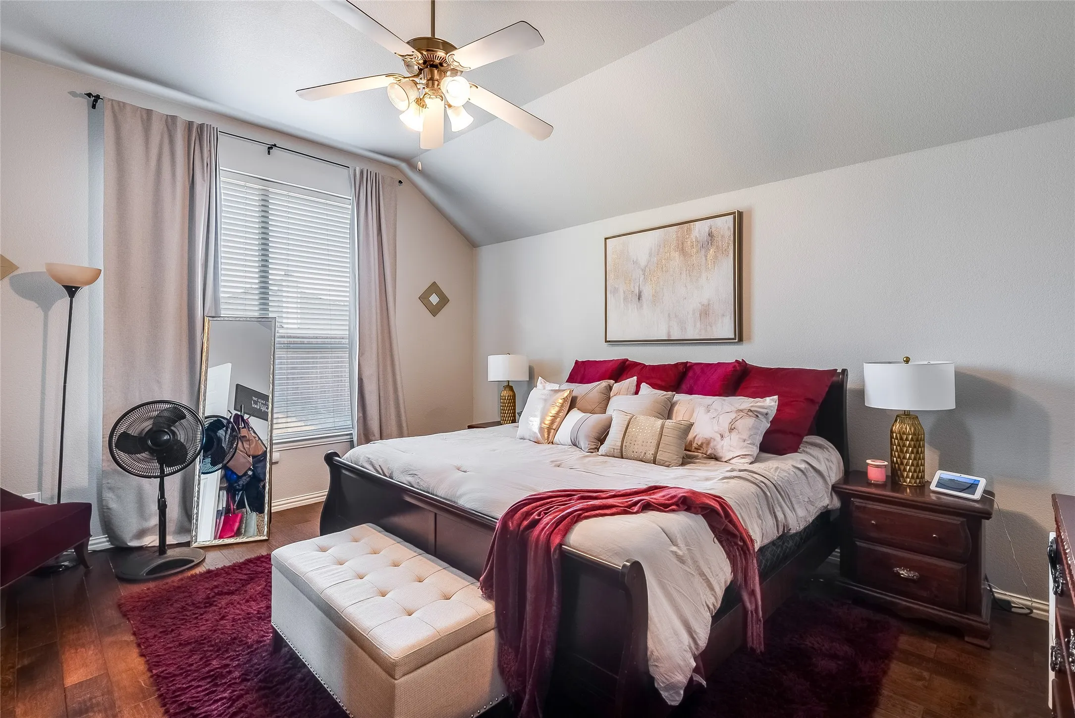 Single Family Residence For Rent in Denton County , 2824 Dawn Spring Drive, Little Elm, Texas 75068, 3 Bedroom, 2 Bathroom, 2 Garage spaces, 1,864 Sqft, built in 2006, mls#21387573, Real Estate Agent in Little Elm, Homes For Rent in Denton county, Homes For Rent in Little Elm, Realtor in Little Elm Texas, Real Estate Brokerage Independent Realty Texas, Luminita Cordes Realtor