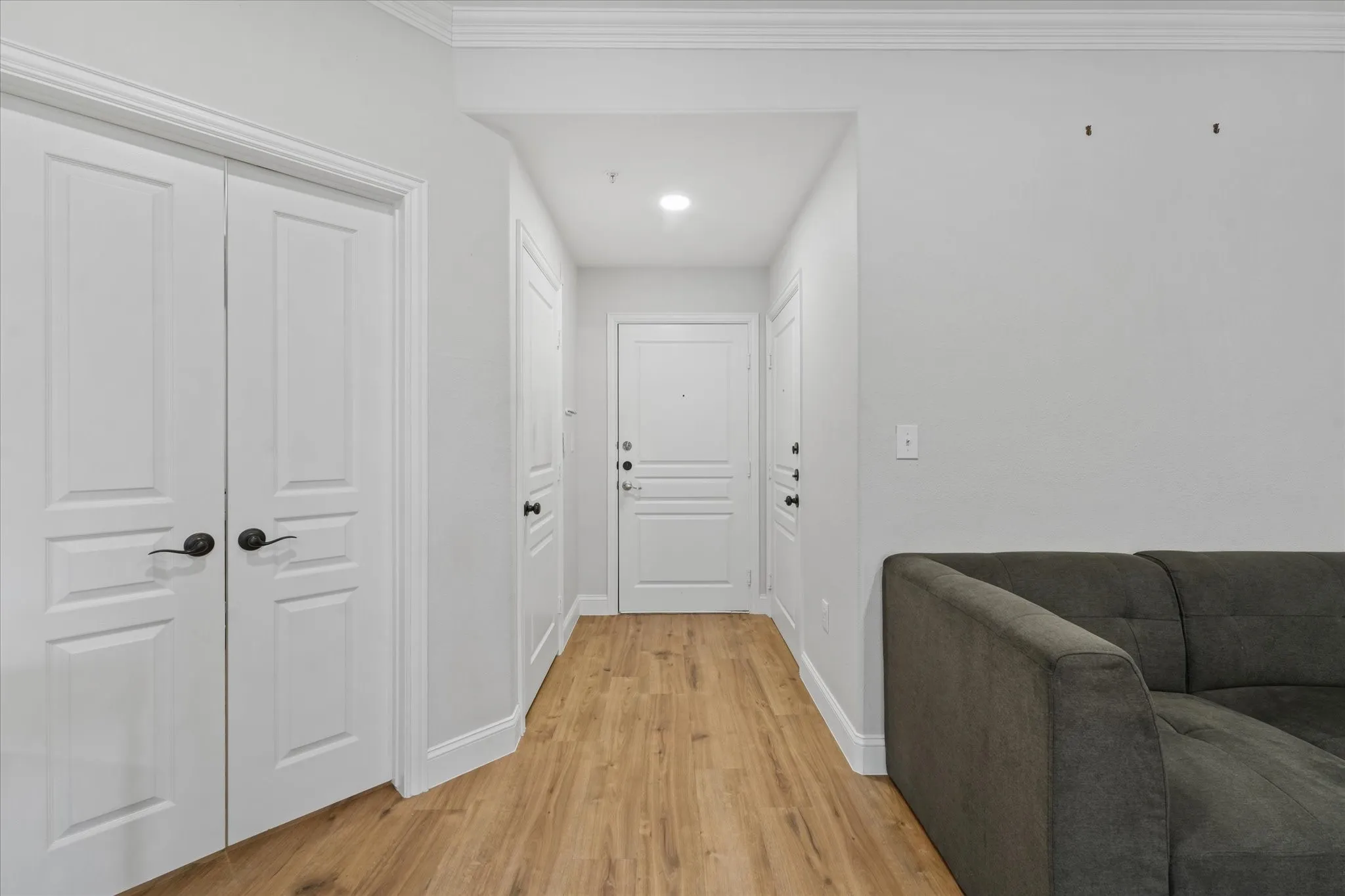 Condominium For Rent in Dallas County , 330 Las Colinas Boulevard E 168, Irving, Texas 75039, 1 Bedroom, 1 Bathroom, 1 Garage spaces, 861 Sqft, built in 2001, mls#21386759, Real Estate Agent in Irving, Homes For Rent in Dallas county, Homes For Rent in Irving, Realtor in Irving Texas, Real Estate Brokerage Independent Realty Texas, Luminita Cordes Realtor