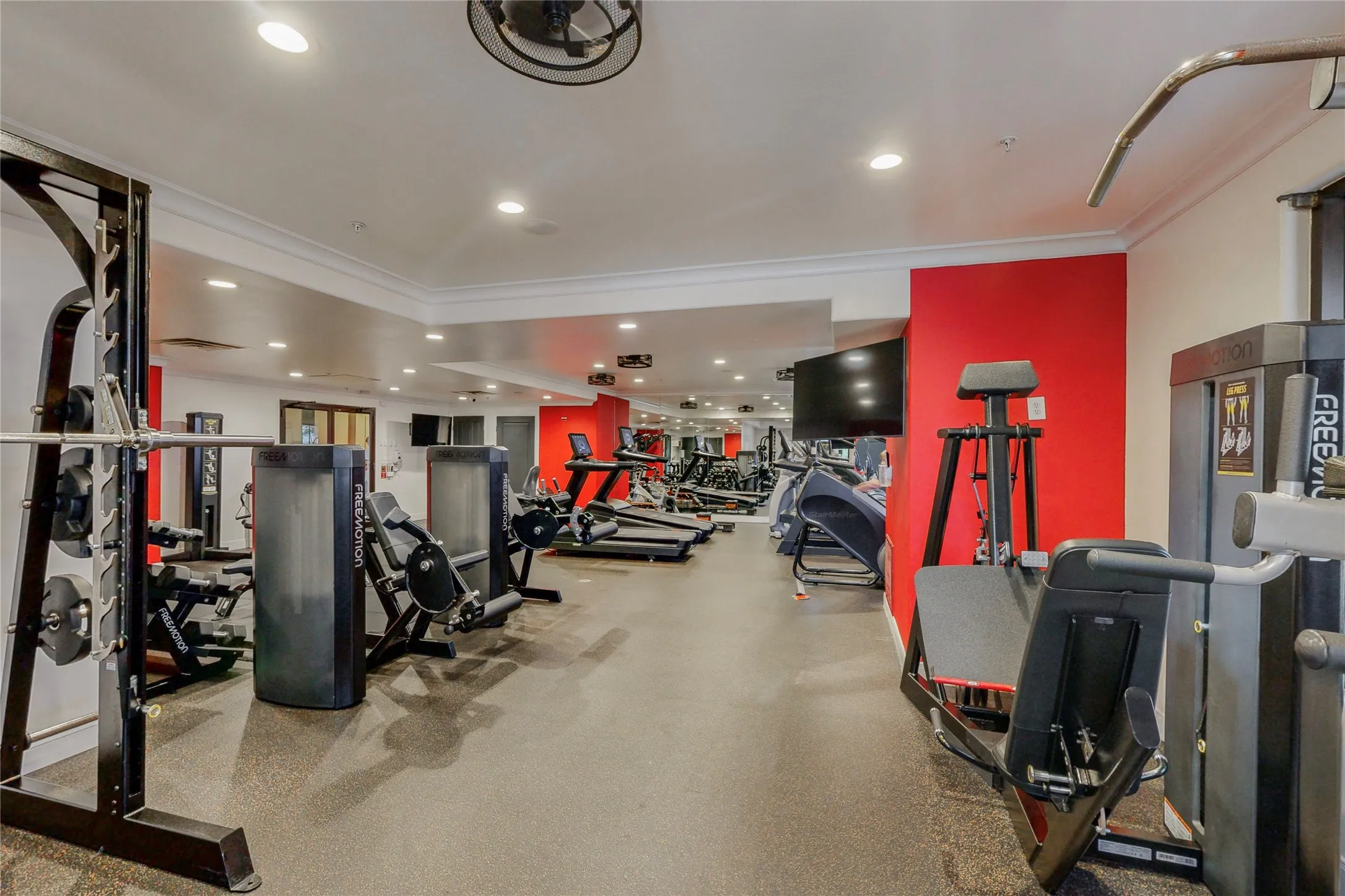 Condominium For Rent in Dallas County , 330 Las Colinas Boulevard E 168, Irving, Texas 75039, 1 Bedroom, 1 Bathroom, 1 Garage spaces, 861 Sqft, built in 2001, mls#21386759, Real Estate Agent in Irving, Homes For Rent in Dallas county, Homes For Rent in Irving, Realtor in Irving Texas, Real Estate Brokerage Independent Realty Texas, Luminita Cordes Realtor