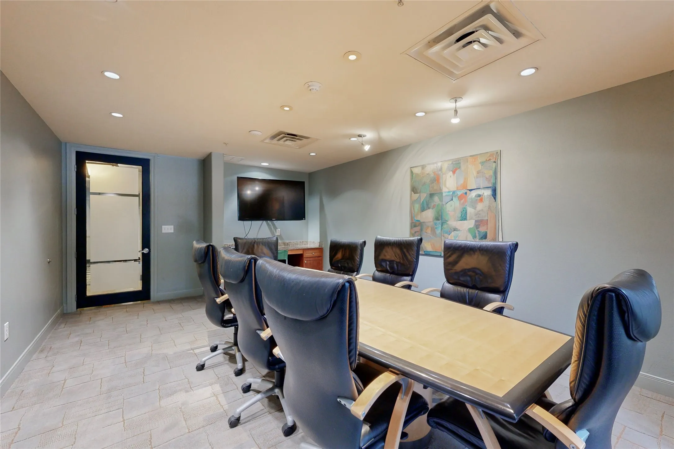 Condominium For Rent in Dallas County , 330 Las Colinas Boulevard E 168, Irving, Texas 75039, 1 Bedroom, 1 Bathroom, 1 Garage spaces, 861 Sqft, built in 2001, mls#21386759, Real Estate Agent in Irving, Homes For Rent in Dallas county, Homes For Rent in Irving, Realtor in Irving Texas, Real Estate Brokerage Independent Realty Texas, Luminita Cordes Realtor