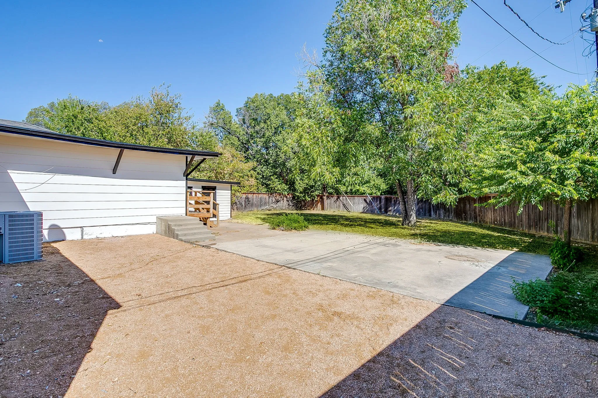 Single Family Residence For Rent in Tarrant County , 3504 Plymouth Avenue, Fort Worth, Texas 76109, 3 Bedroom, 2 Bathroom, Garage spaces, 2,240 Sqft, built in 1948, mls#21387178, Real Estate Agent in Fort Worth, Homes For Rent in Tarrant county, Homes For Rent in Fort Worth, Realtor in Fort Worth Texas, Real Estate Brokerage Independent Realty Texas, Luminita Cordes Realtor