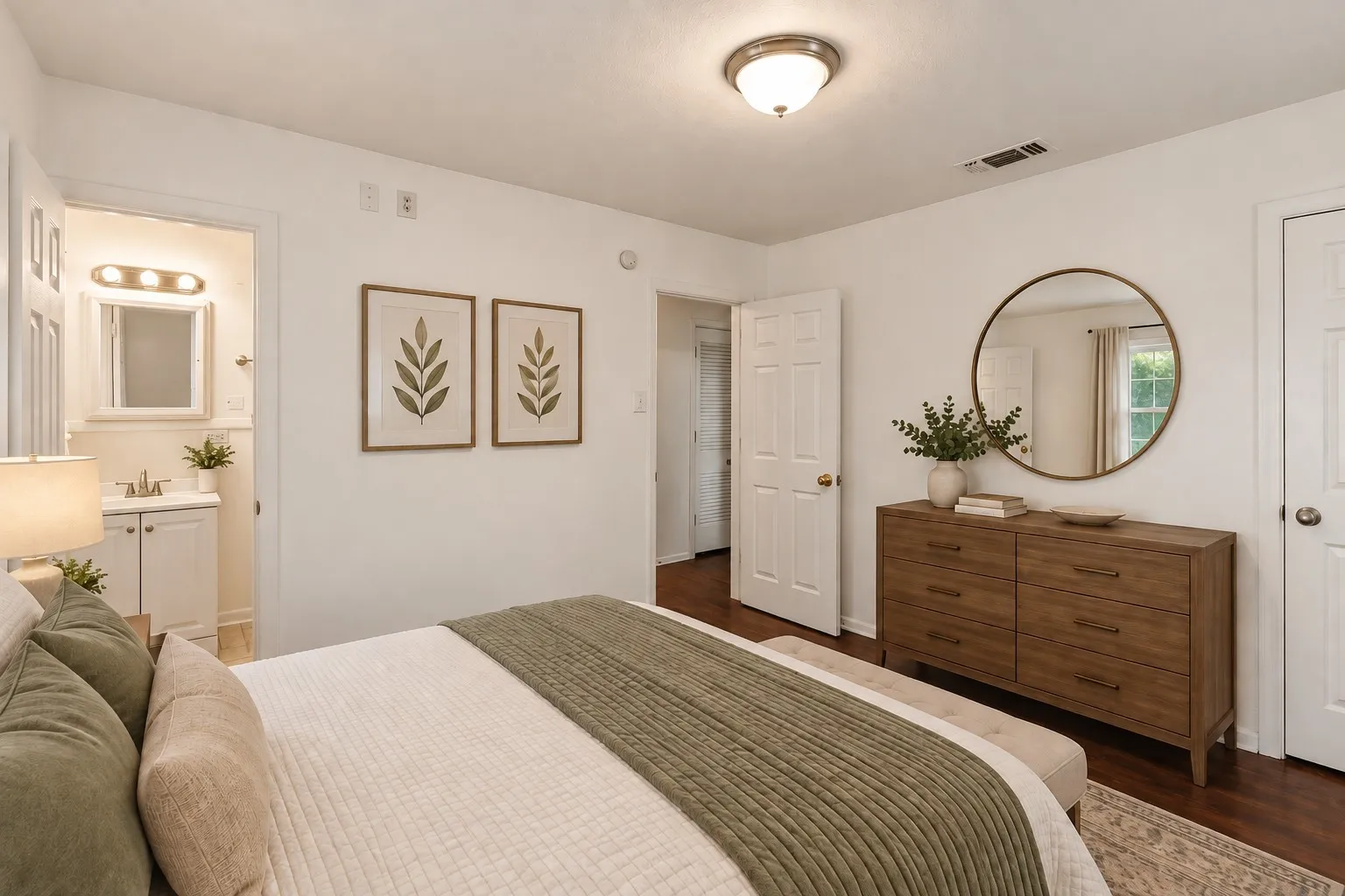 Single Family Residence For Rent in Tarrant County , 809 Helen Drive, Bedford, Texas 76022, 3 Bedroom, 2 Bathroom, 1 Garage spaces, 999 Sqft, built in 1959, mls#21386199, Real Estate Agent in Bedford, Homes For Rent in Tarrant county, Homes For Rent in Bedford, Realtor in Bedford Texas, Real Estate Brokerage Independent Realty Texas, Luminita Cordes Realtor