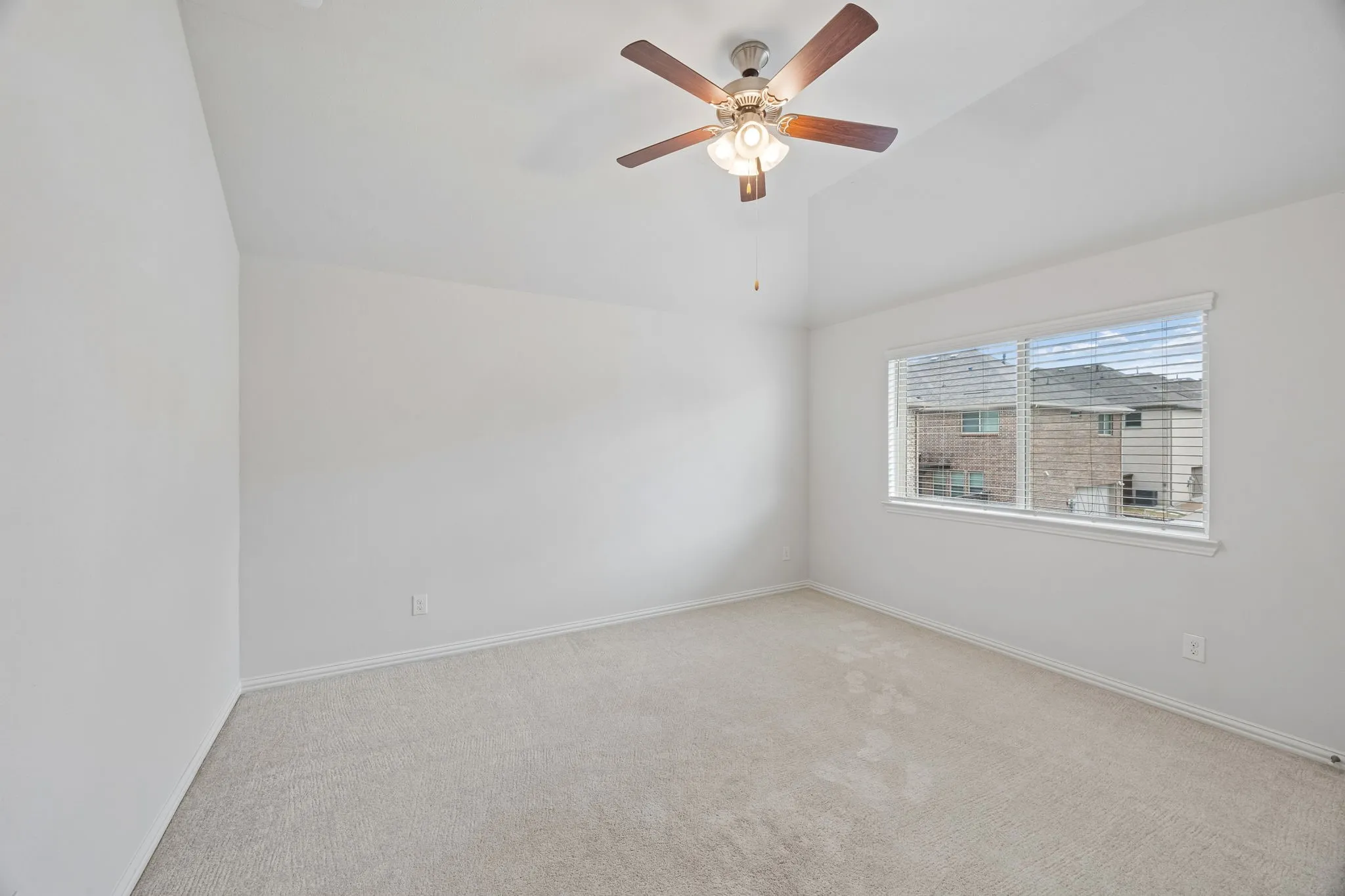 Single Family Residence For Sale in Collin County , 261 Golden Gate Drive, Richardson, Texas 75080, 4 Bedroom, 3 Bathroom, 3 Garage spaces, 2,243 Sqft, built in 2019, mls#21375171, Real Estate Agent in Richardson, Homes For Sale in Collin county, Homes For Sale in Richardson, Realtor in Richardson Texas, Real Estate Brokerage Independent Realty Texas, Luminita Cordes Realtor