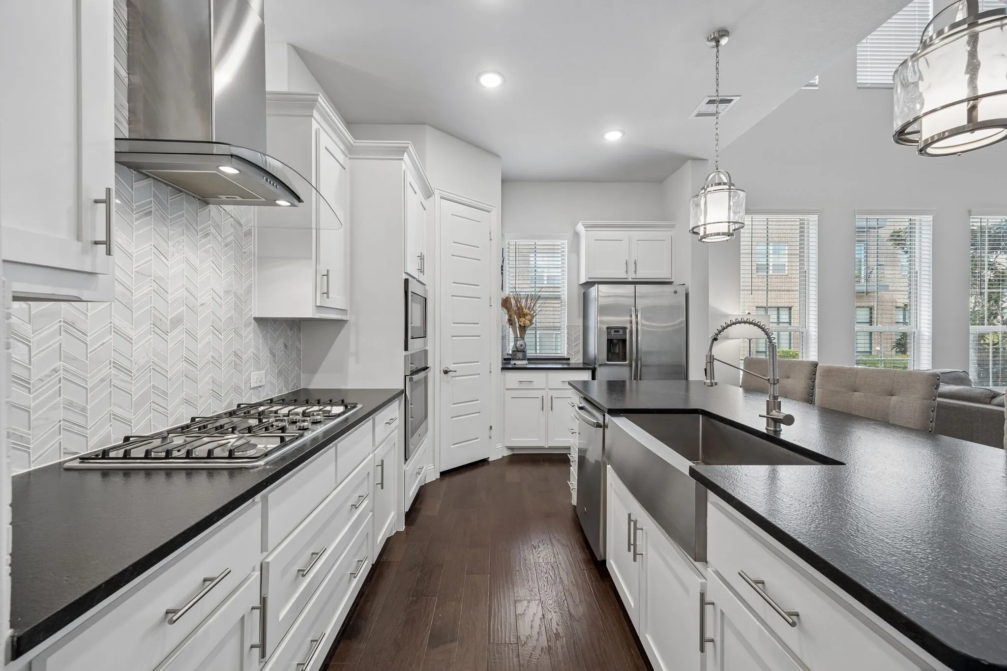 Single Family Residence For Sale in Collin County , 261 Golden Gate Drive, Richardson, Texas 75080, 4 Bedroom, 3 Bathroom, 3 Garage spaces, 2,243 Sqft, built in 2019, mls#21375171, Real Estate Agent in Richardson, Homes For Sale in Collin county, Homes For Sale in Richardson, Realtor in Richardson Texas, Real Estate Brokerage Independent Realty Texas, Luminita Cordes Realtor