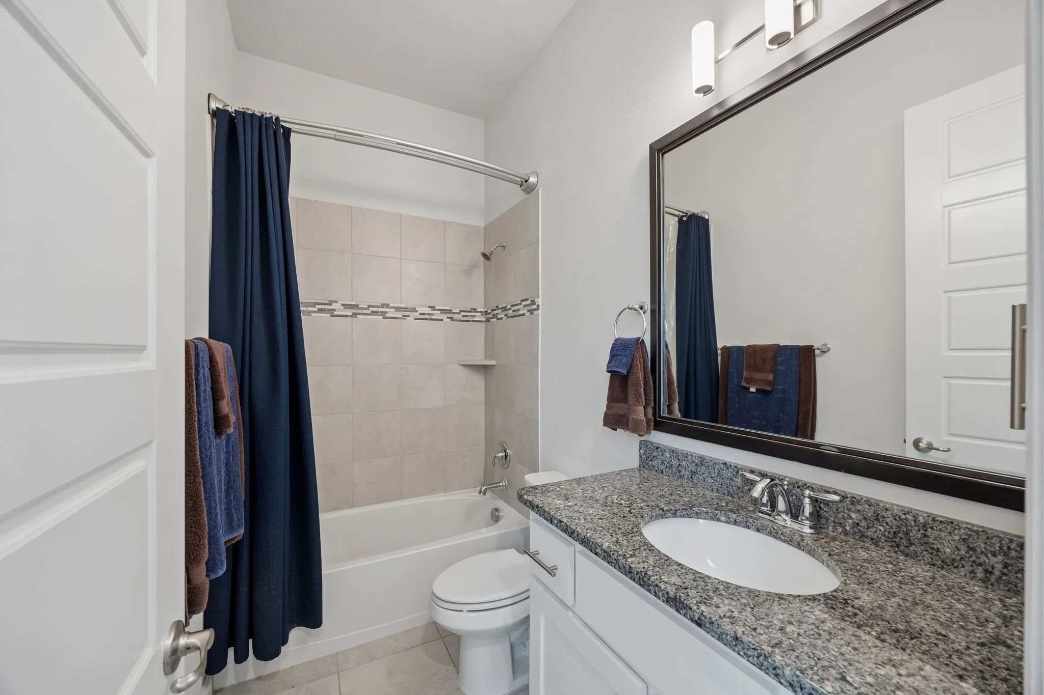 Single Family Residence For Sale in Collin County , 261 Golden Gate Drive, Richardson, Texas 75080, 4 Bedroom, 3 Bathroom, 3 Garage spaces, 2,243 Sqft, built in 2019, mls#21375171, Real Estate Agent in Richardson, Homes For Sale in Collin county, Homes For Sale in Richardson, Realtor in Richardson Texas, Real Estate Brokerage Independent Realty Texas, Luminita Cordes Realtor