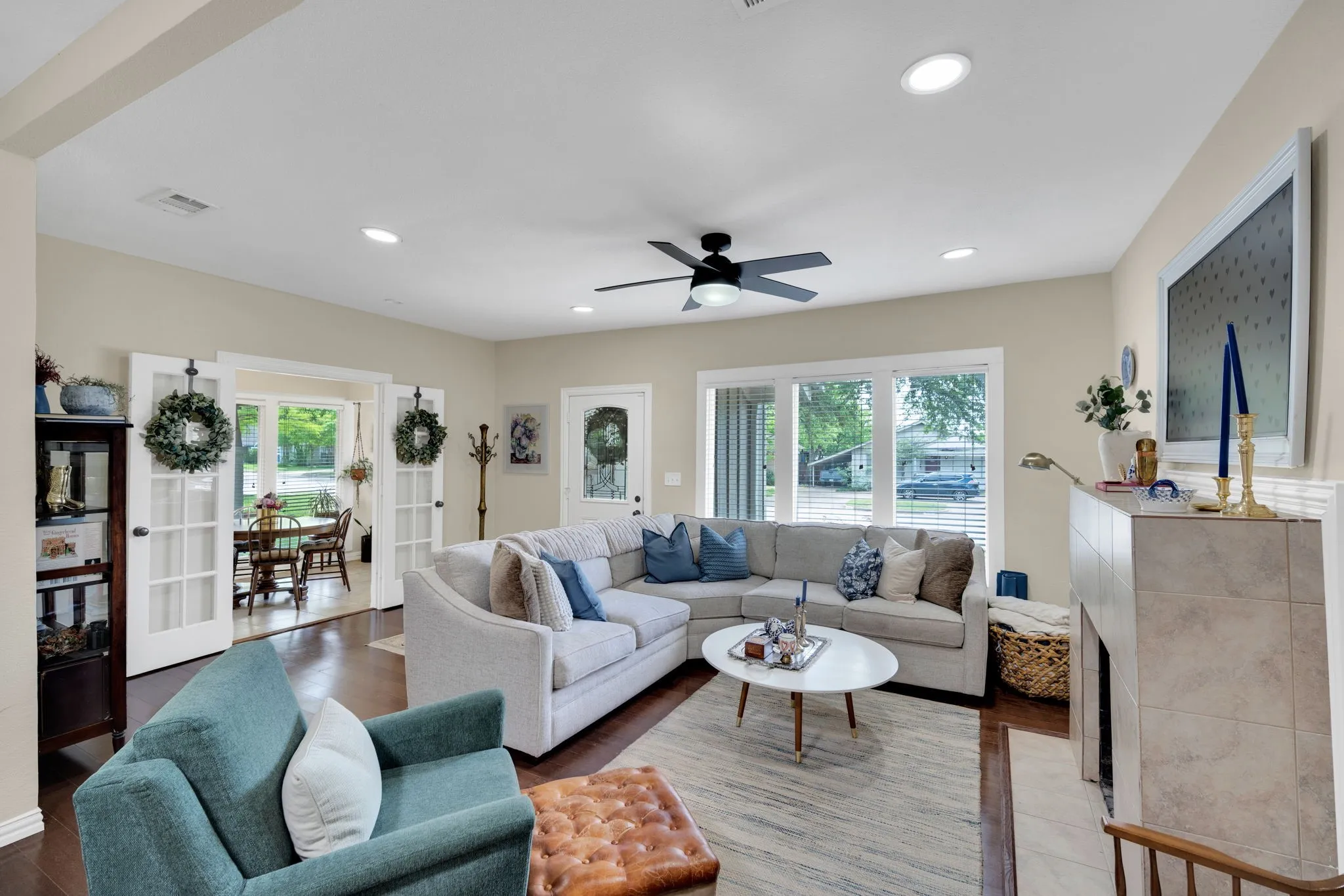 Single Family Residence For Sale in Tarrant County , 4704 Birchman Avenue, Fort Worth, Texas 76107, 3 Bedroom, 2 Bathroom, 2 Garage spaces, 1,582 Sqft, built in 1927, mls#21385871, Real Estate Agent in Fort Worth, Homes For Sale in Tarrant county, Homes For Sale in Fort Worth, Realtor in Fort Worth Texas, Real Estate Brokerage Independent Realty Texas, Luminita Cordes Realtor
