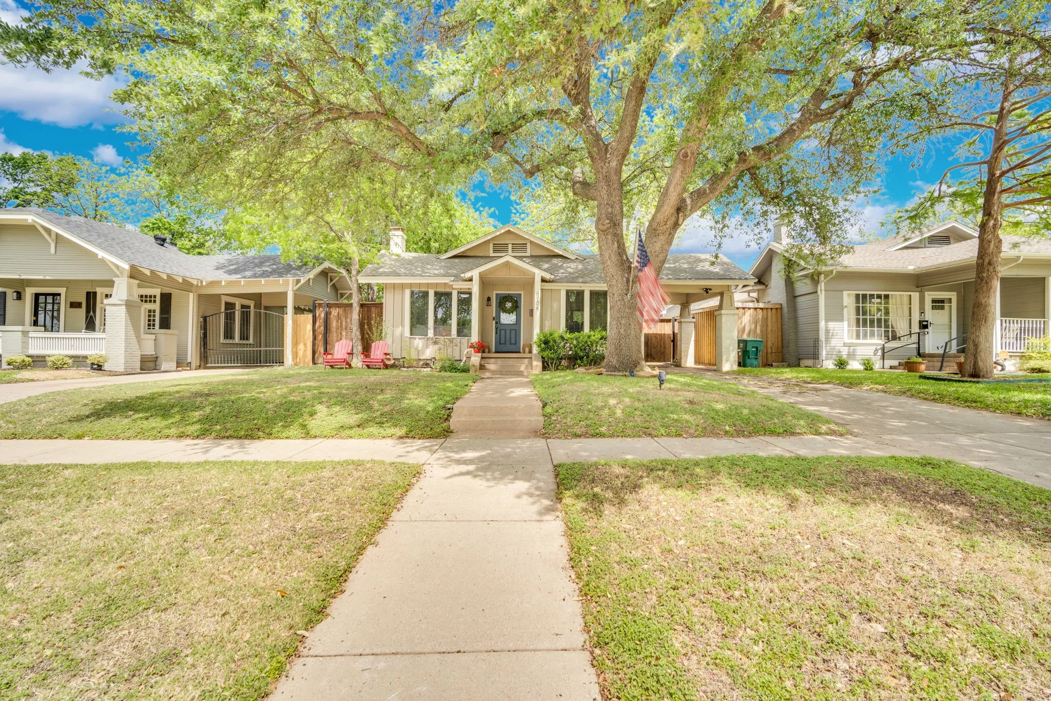 Single Family Residence For Sale in Tarrant County , 4704 Birchman Avenue, Fort Worth, Texas 76107, 3 Bedroom, 2 Bathroom, 2 Garage spaces, 1,582 Sqft, built in 1927, mls#21385871, Real Estate Agent in Fort Worth, Homes For Sale in Tarrant county, Homes For Sale in Fort Worth, Realtor in Fort Worth Texas, Real Estate Brokerage Independent Realty Texas, Luminita Cordes Realtor
