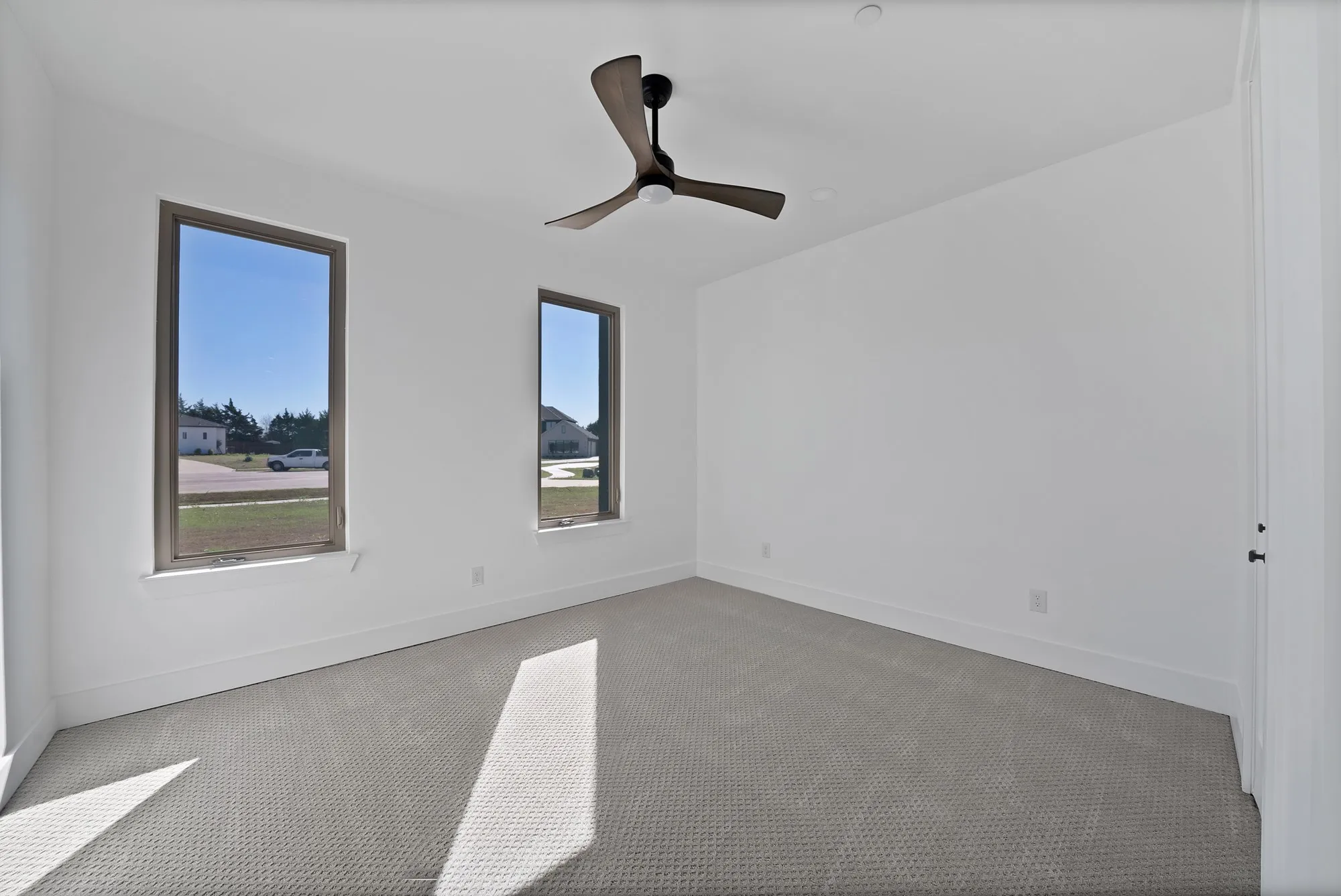 Single Family Residence For Sale in Ellis County , 309 Whispering Way, Red Oak, Texas 75154, 4 Bedroom, 4 Bathroom, 2 Garage spaces, 3,122 Sqft, built in 2022, mls#21386981, Real Estate Agent in Red Oak, Homes For Sale in Ellis county, Homes For Sale in Red Oak, Realtor in Red Oak Texas, Real Estate Brokerage Independent Realty Texas, Luminita Cordes Realtor
