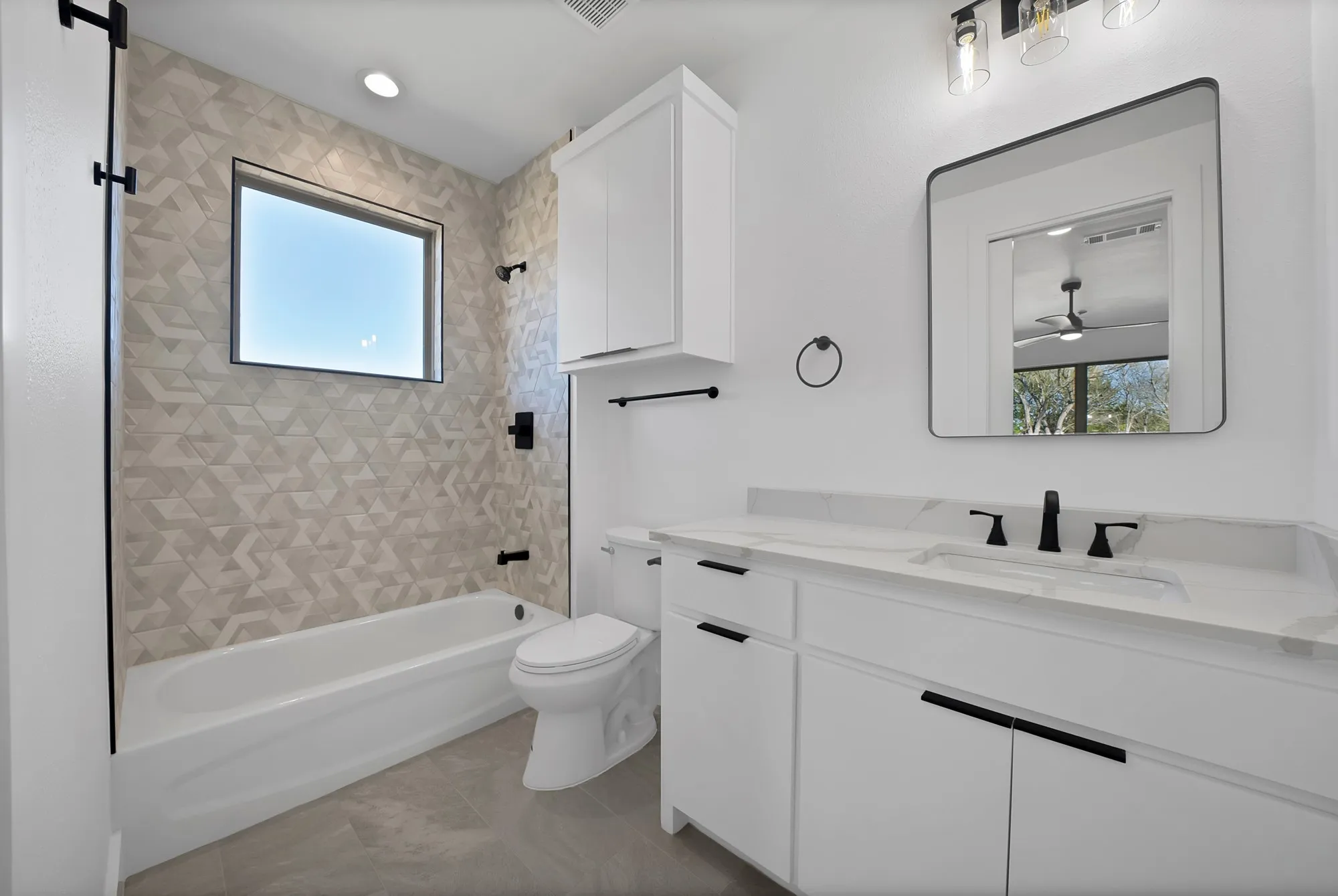Single Family Residence For Sale in Ellis County , 309 Whispering Way, Red Oak, Texas 75154, 4 Bedroom, 4 Bathroom, 2 Garage spaces, 3,122 Sqft, built in 2022, mls#21386981, Real Estate Agent in Red Oak, Homes For Sale in Ellis county, Homes For Sale in Red Oak, Realtor in Red Oak Texas, Real Estate Brokerage Independent Realty Texas, Luminita Cordes Realtor