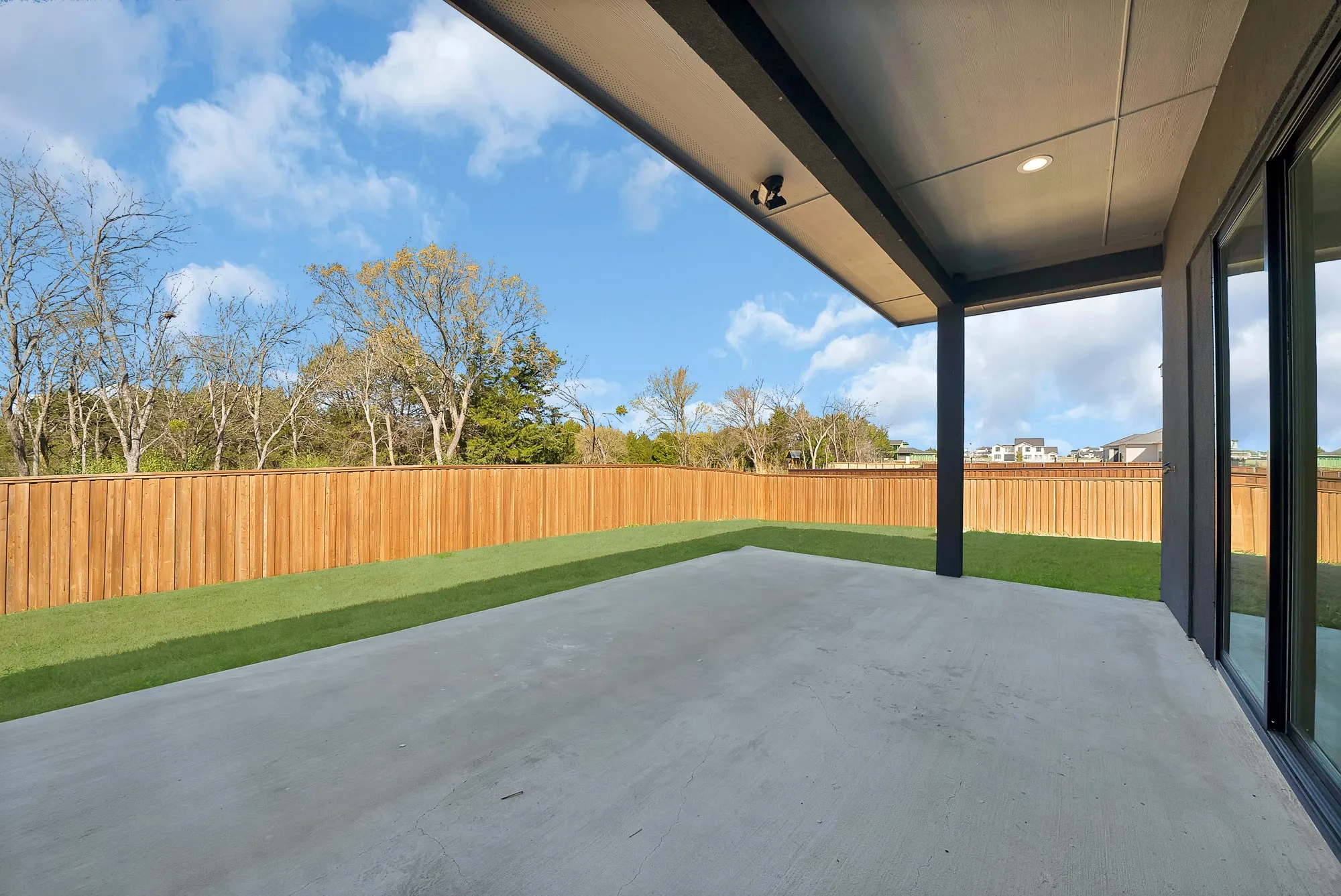 Single Family Residence For Sale in Ellis County , 309 Whispering Way, Red Oak, Texas 75154, 4 Bedroom, 4 Bathroom, 2 Garage spaces, 3,122 Sqft, built in 2022, mls#21386981, Real Estate Agent in Red Oak, Homes For Sale in Ellis county, Homes For Sale in Red Oak, Realtor in Red Oak Texas, Real Estate Brokerage Independent Realty Texas, Luminita Cordes Realtor