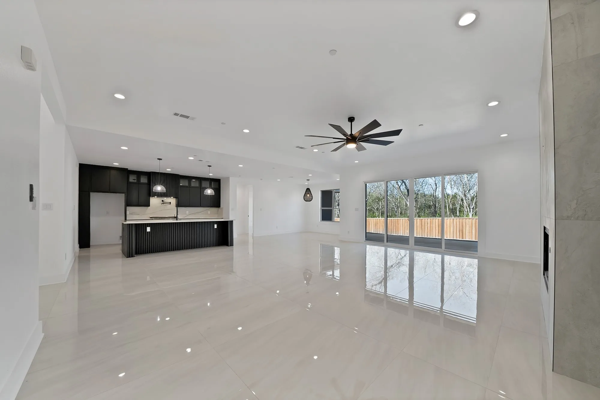 Single Family Residence For Sale in Ellis County , 309 Whispering Way, Red Oak, Texas 75154, 4 Bedroom, 4 Bathroom, 2 Garage spaces, 3,122 Sqft, built in 2022, mls#21386981, Real Estate Agent in Red Oak, Homes For Sale in Ellis county, Homes For Sale in Red Oak, Realtor in Red Oak Texas, Real Estate Brokerage Independent Realty Texas, Luminita Cordes Realtor
