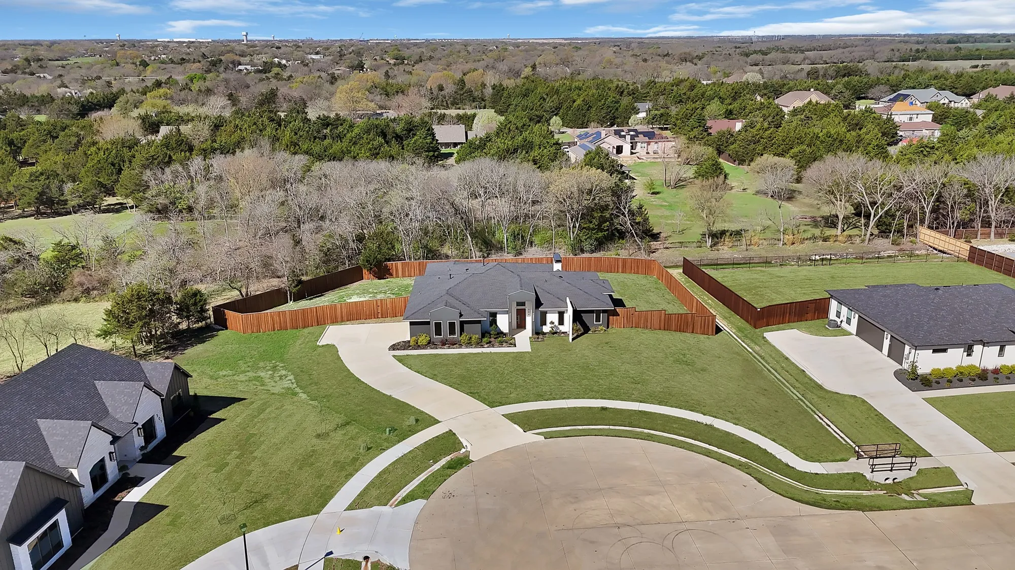 Single Family Residence For Sale in Ellis County , 309 Whispering Way, Red Oak, Texas 75154, 4 Bedroom, 4 Bathroom, 2 Garage spaces, 3,122 Sqft, built in 2022, mls#21386981, Real Estate Agent in Red Oak, Homes For Sale in Ellis county, Homes For Sale in Red Oak, Realtor in Red Oak Texas, Real Estate Brokerage Independent Realty Texas, Luminita Cordes Realtor