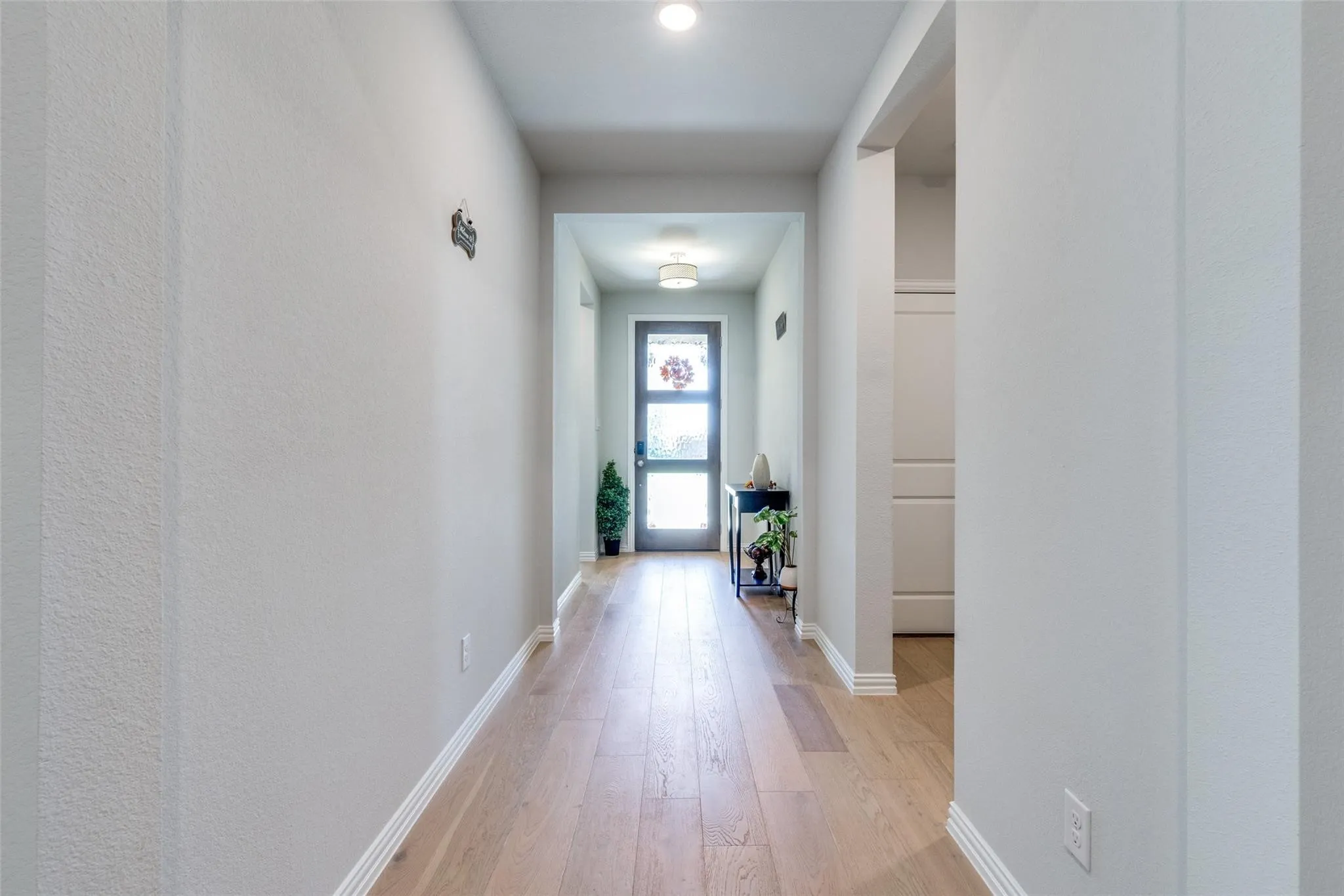 Single Family Residence For Rent in Tarrant County , 1285 Saffron Street, Haslet, Texas 76052, 4 Bedroom, 3 Bathroom, 2 Garage spaces, 2,536 Sqft, built in 2023, mls#21387589, Real Estate Agent in Haslet, Homes For Rent in Tarrant county, Homes For Rent in Haslet, Realtor in Haslet Texas, Real Estate Brokerage Independent Realty Texas, Luminita Cordes Realtor