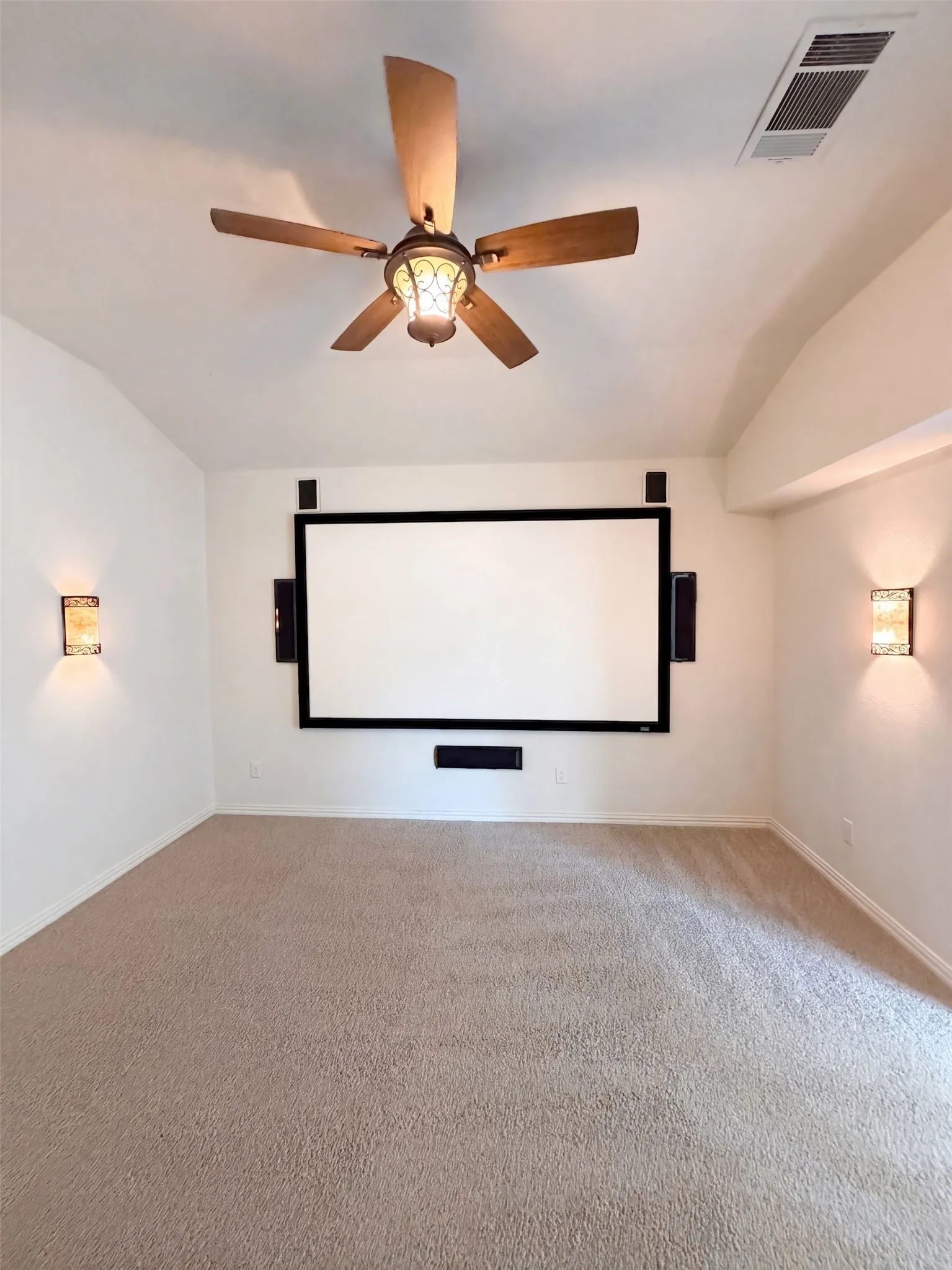 Single Family Residence For Sale in Denton County , 2716 Dearborn Lane, Frisco, Texas 75036, 5 Bedroom, 3 Bathroom, 2 Garage spaces, 3,593 Sqft, built in 2006, mls#21387586, Real Estate Agent in Frisco, Homes For Sale in Denton county, Homes For Sale in Frisco, Realtor in Frisco Texas, Real Estate Brokerage Independent Realty Texas, Luminita Cordes Realtor