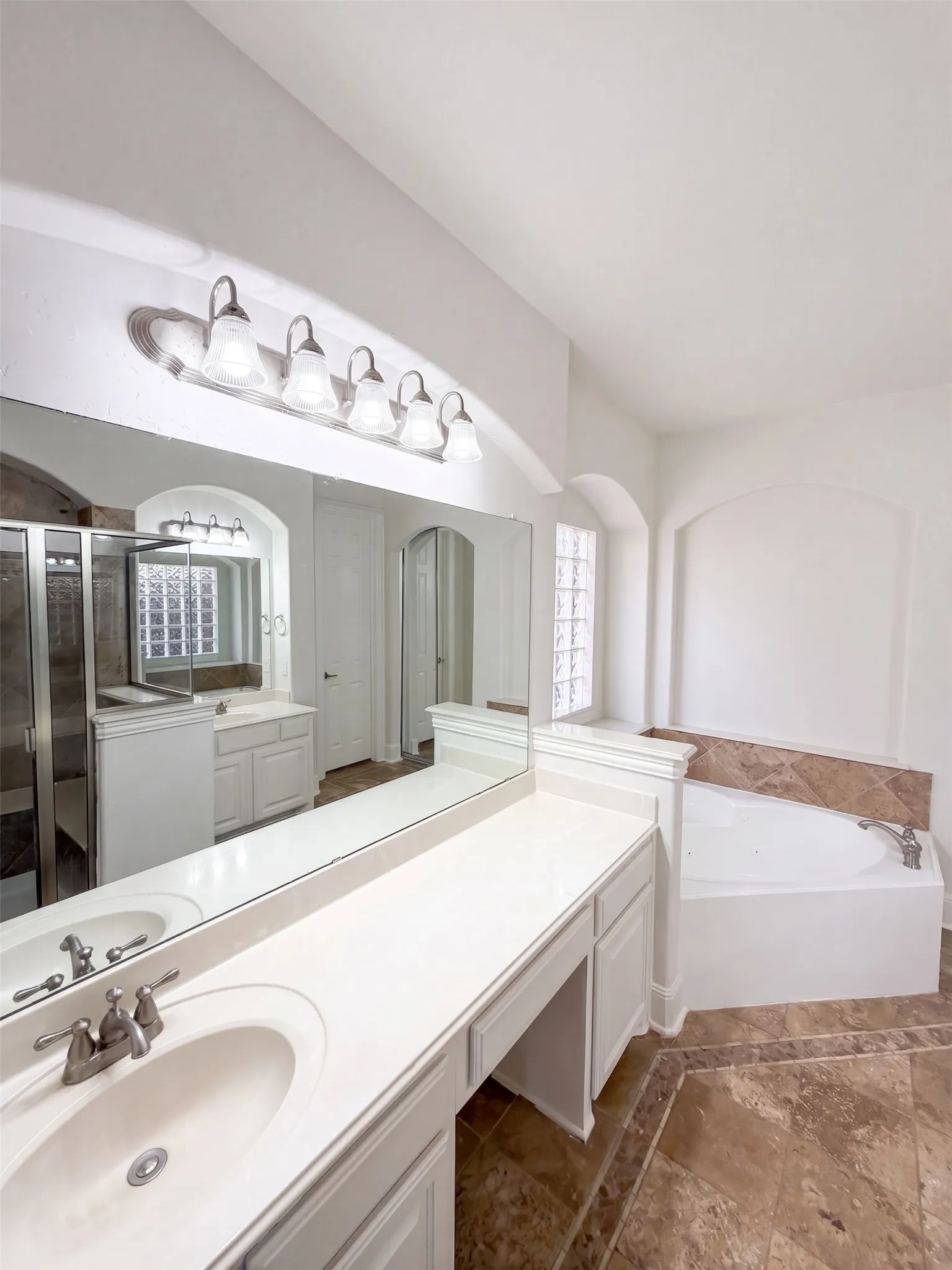 Single Family Residence For Sale in Denton County , 2716 Dearborn Lane, Frisco, Texas 75036, 5 Bedroom, 3 Bathroom, 2 Garage spaces, 3,593 Sqft, built in 2006, mls#21387586, Real Estate Agent in Frisco, Homes For Sale in Denton county, Homes For Sale in Frisco, Realtor in Frisco Texas, Real Estate Brokerage Independent Realty Texas, Luminita Cordes Realtor
