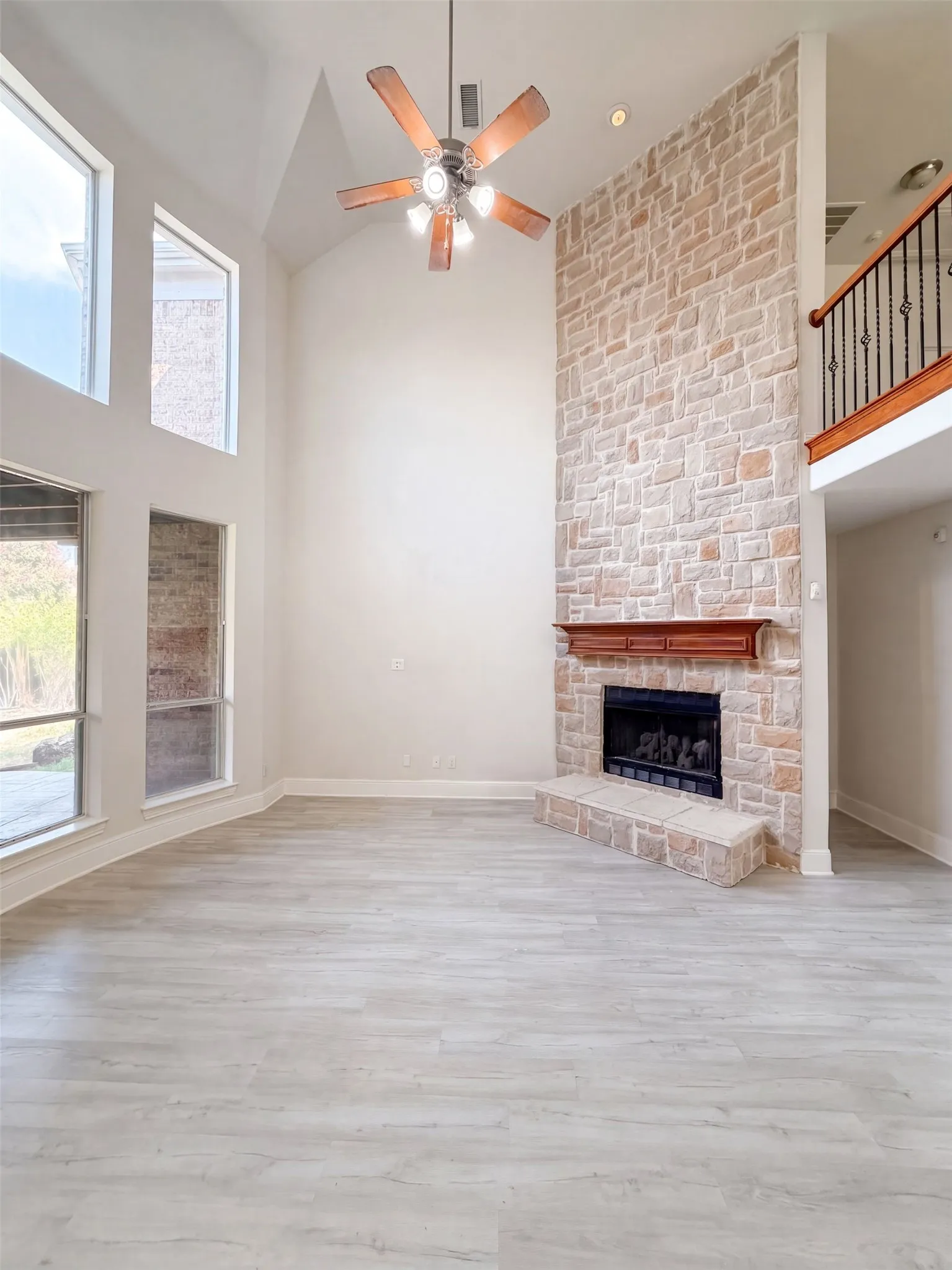 Single Family Residence For Sale in Denton County , 2716 Dearborn Lane, Frisco, Texas 75036, 5 Bedroom, 3 Bathroom, 2 Garage spaces, 3,593 Sqft, built in 2006, mls#21387586, Real Estate Agent in Frisco, Homes For Sale in Denton county, Homes For Sale in Frisco, Realtor in Frisco Texas, Real Estate Brokerage Independent Realty Texas, Luminita Cordes Realtor