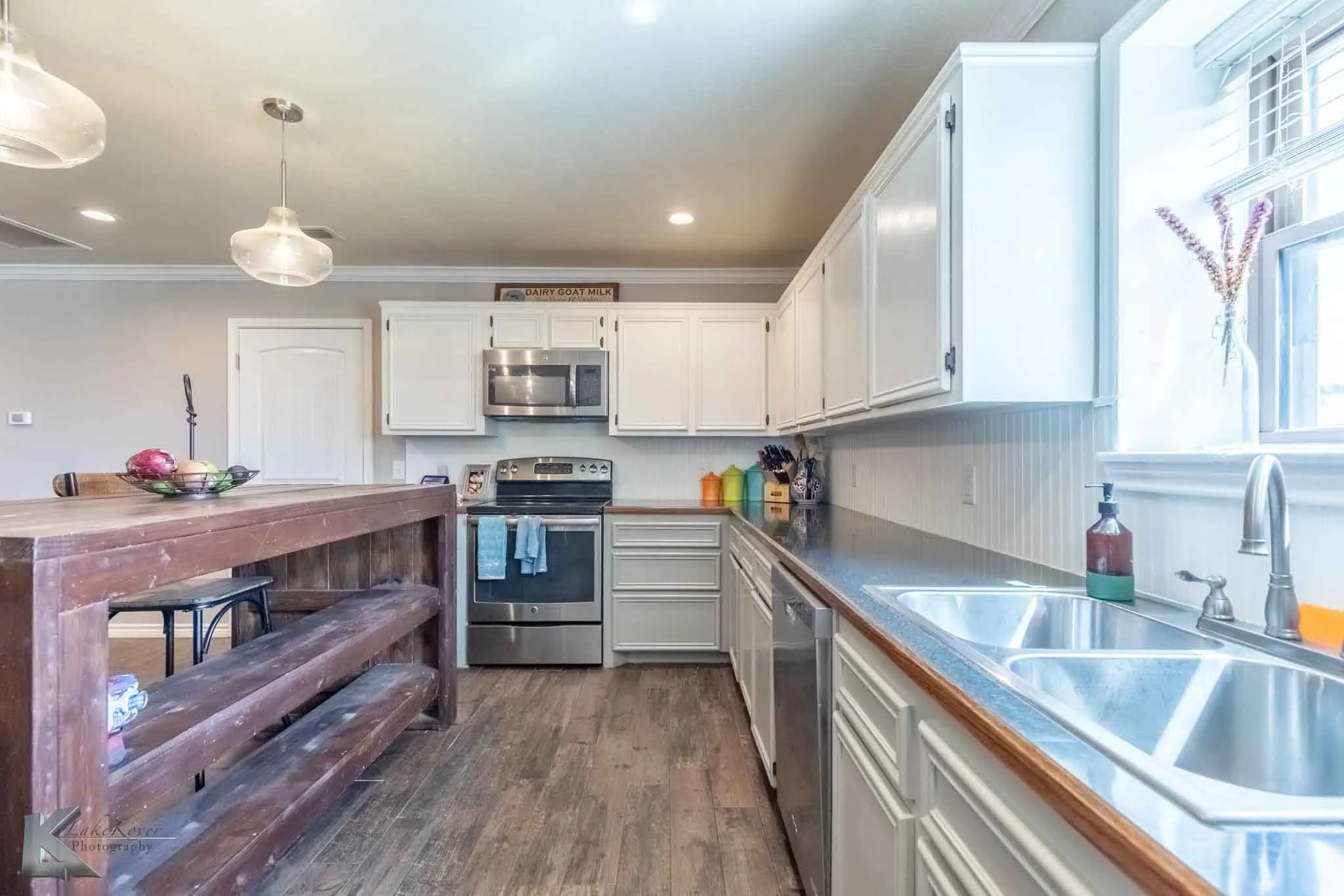 Single Family Residence For Sale in Taylor County , 2574 County Road 162, Ovalo, Texas 79541, 4 Bedroom, 2 Bathroom, Garage spaces, 2,400 Sqft, built in 2013, mls#21387592, Real Estate Agent in Ovalo, Homes For Sale in Taylor county, Homes For Sale in Ovalo, Realtor in Ovalo Texas, Real Estate Brokerage Independent Realty Texas, Luminita Cordes Realtor