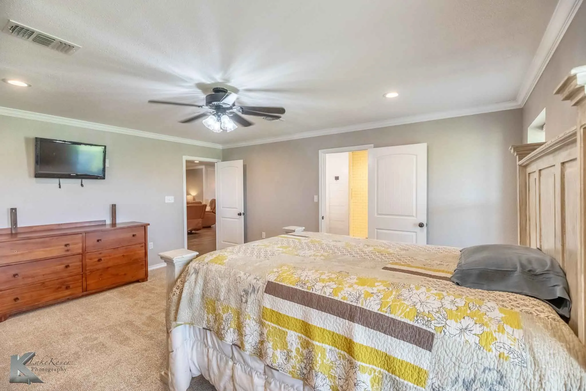 Single Family Residence For Sale in Taylor County , 2574 County Road 162, Ovalo, Texas 79541, 4 Bedroom, 2 Bathroom, Garage spaces, 2,400 Sqft, built in 2013, mls#21387592, Real Estate Agent in Ovalo, Homes For Sale in Taylor county, Homes For Sale in Ovalo, Realtor in Ovalo Texas, Real Estate Brokerage Independent Realty Texas, Luminita Cordes Realtor