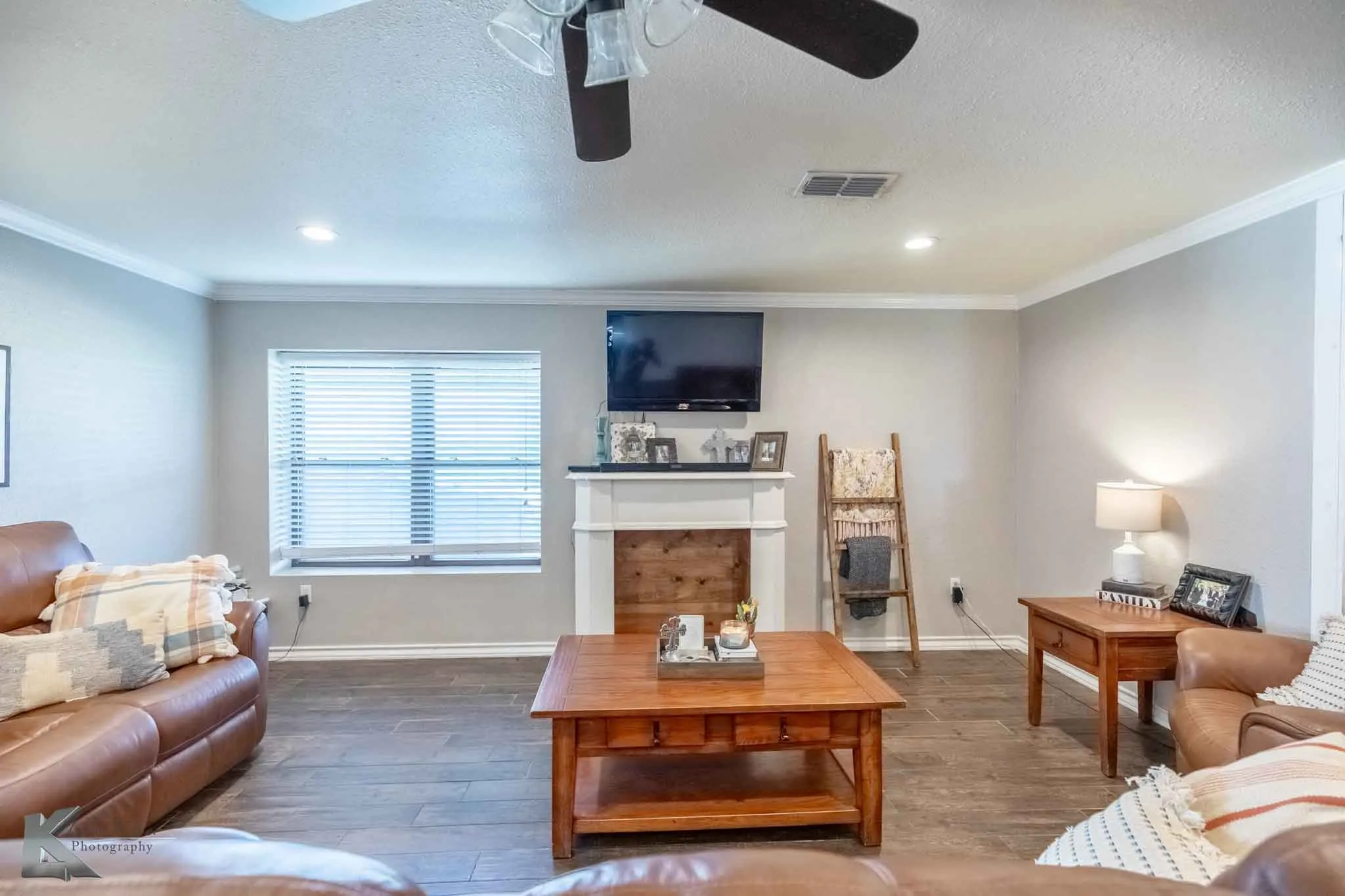 Single Family Residence For Sale in Taylor County , 2574 County Road 162, Ovalo, Texas 79541, 4 Bedroom, 2 Bathroom, Garage spaces, 2,400 Sqft, built in 2013, mls#21387592, Real Estate Agent in Ovalo, Homes For Sale in Taylor county, Homes For Sale in Ovalo, Realtor in Ovalo Texas, Real Estate Brokerage Independent Realty Texas, Luminita Cordes Realtor