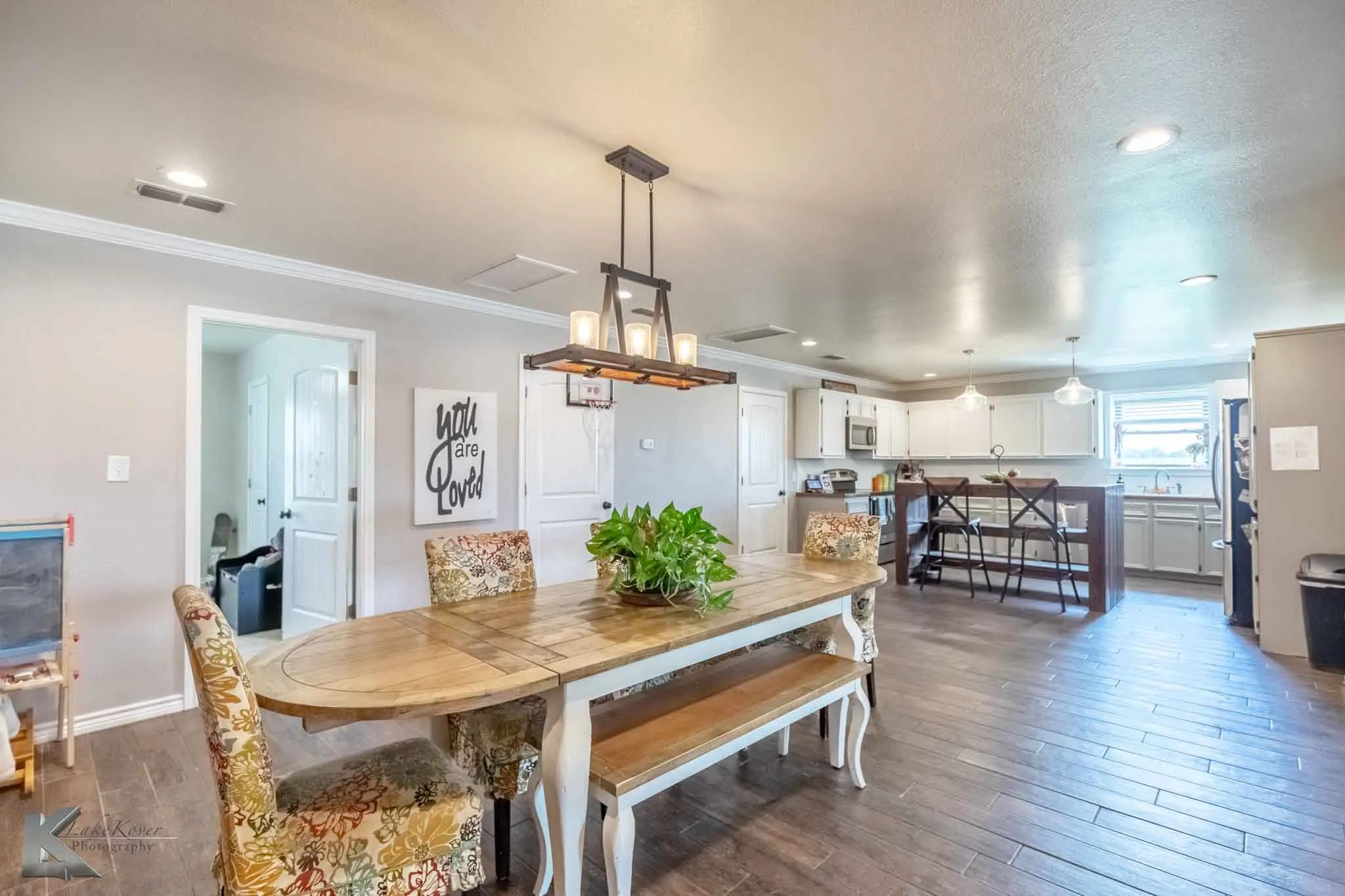 Single Family Residence For Sale in Taylor County , 2574 County Road 162, Ovalo, Texas 79541, 4 Bedroom, 2 Bathroom, Garage spaces, 2,400 Sqft, built in 2013, mls#21387592, Real Estate Agent in Ovalo, Homes For Sale in Taylor county, Homes For Sale in Ovalo, Realtor in Ovalo Texas, Real Estate Brokerage Independent Realty Texas, Luminita Cordes Realtor