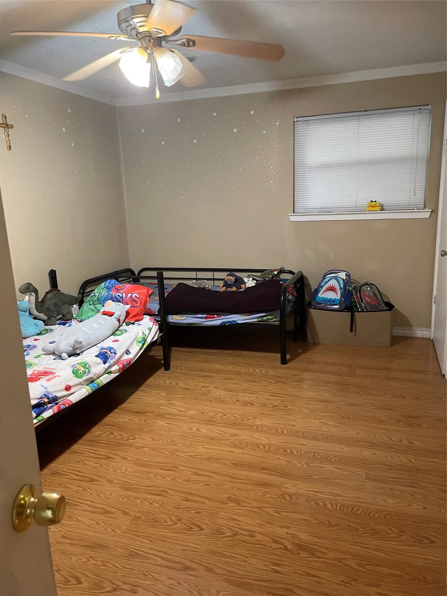 Single Family Residence For Sale in Dallas County , 325 Sparks Drive, Grand Prairie, Texas 75051, 3 Bedroom, 3 Bathroom, Garage spaces, 1,734 Sqft, built in 1964, mls#21387579, Real Estate Agent in Grand Prairie, Homes For Sale in Dallas county, Homes For Sale in Grand Prairie, Realtor in Grand Prairie Texas, Real Estate Brokerage Independent Realty Texas, Luminita Cordes Realtor