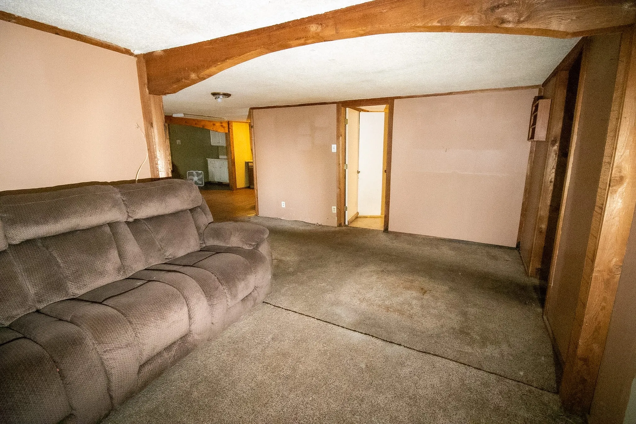 Single Family Residence For Sale in Grayson County , 441 Lazy Acres Circle, Pottsboro, Texas 75076, 2 Bedroom, 2 Bathroom, Garage spaces, 1,509 Sqft, built in 1962, mls#21387587, Real Estate Agent in Pottsboro, Homes For Sale in Grayson county, Homes For Sale in Pottsboro, Realtor in Pottsboro Texas, Real Estate Brokerage Independent Realty Texas, Luminita Cordes Realtor