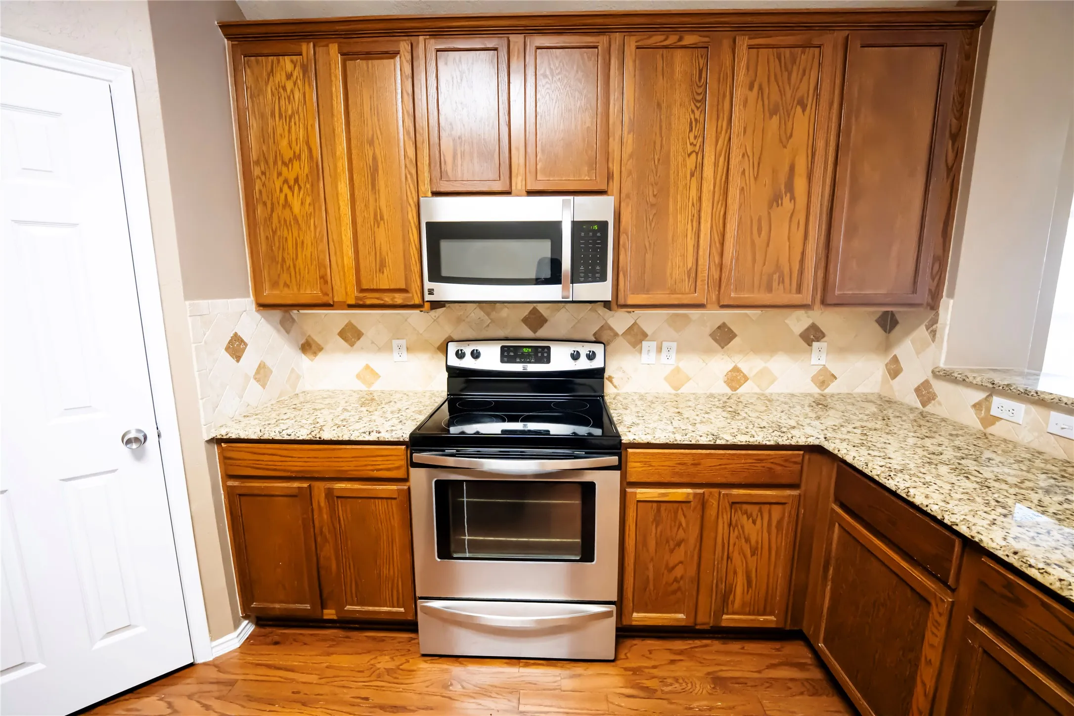 Single Family Residence For Rent in Denton County , 5521 Riverview Drive, The Colony, Texas 75056, 4 Bedroom, 2 Bathroom, 2 Garage spaces, 2,094 Sqft, built in 2001, mls#21387510, Real Estate Agent in The Colony, Homes For Rent in Denton county, Homes For Rent in The Colony, Realtor in The Colony Texas, Real Estate Brokerage Independent Realty Texas, Luminita Cordes Realtor