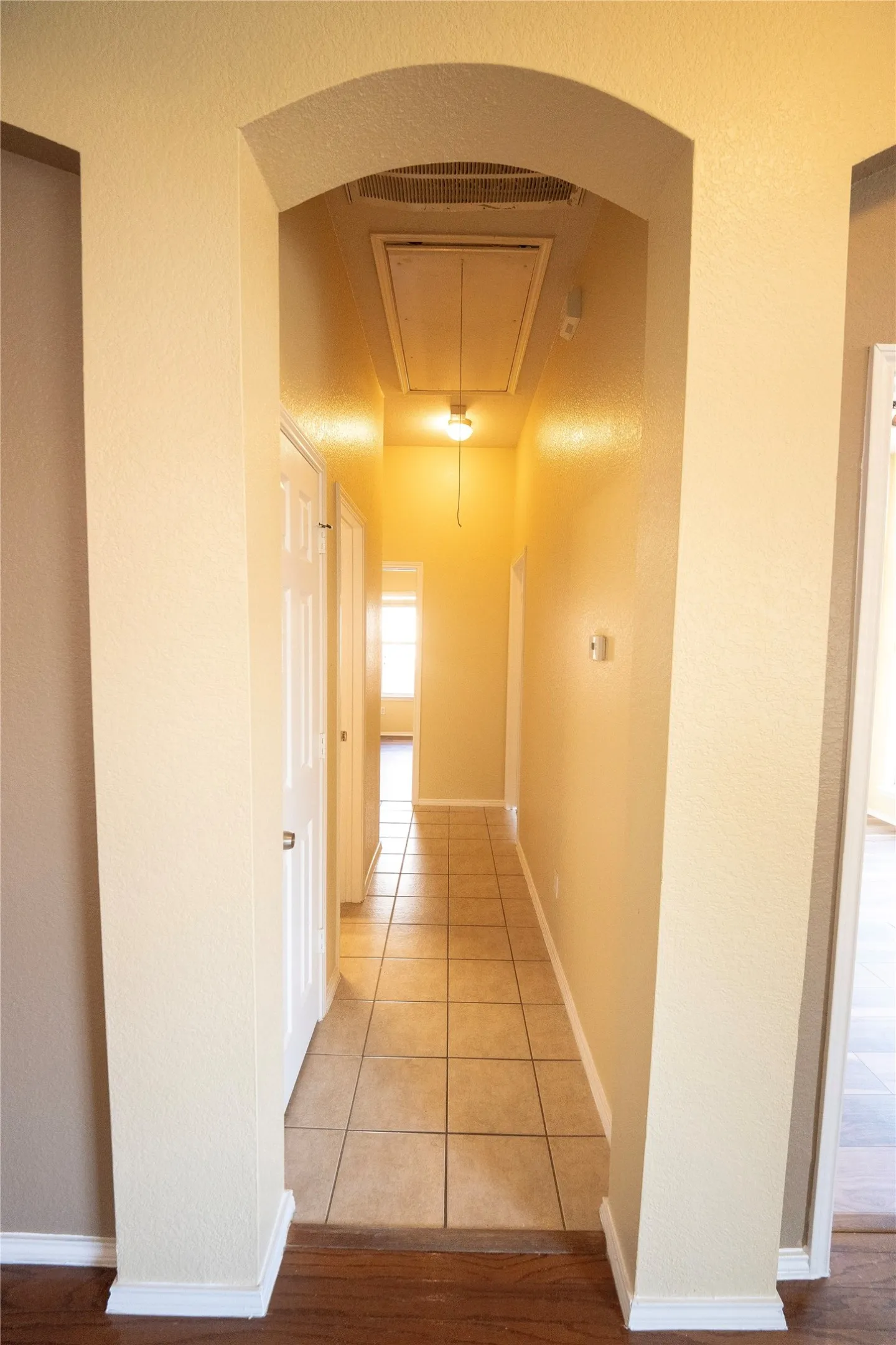 Entry to Bedrooms