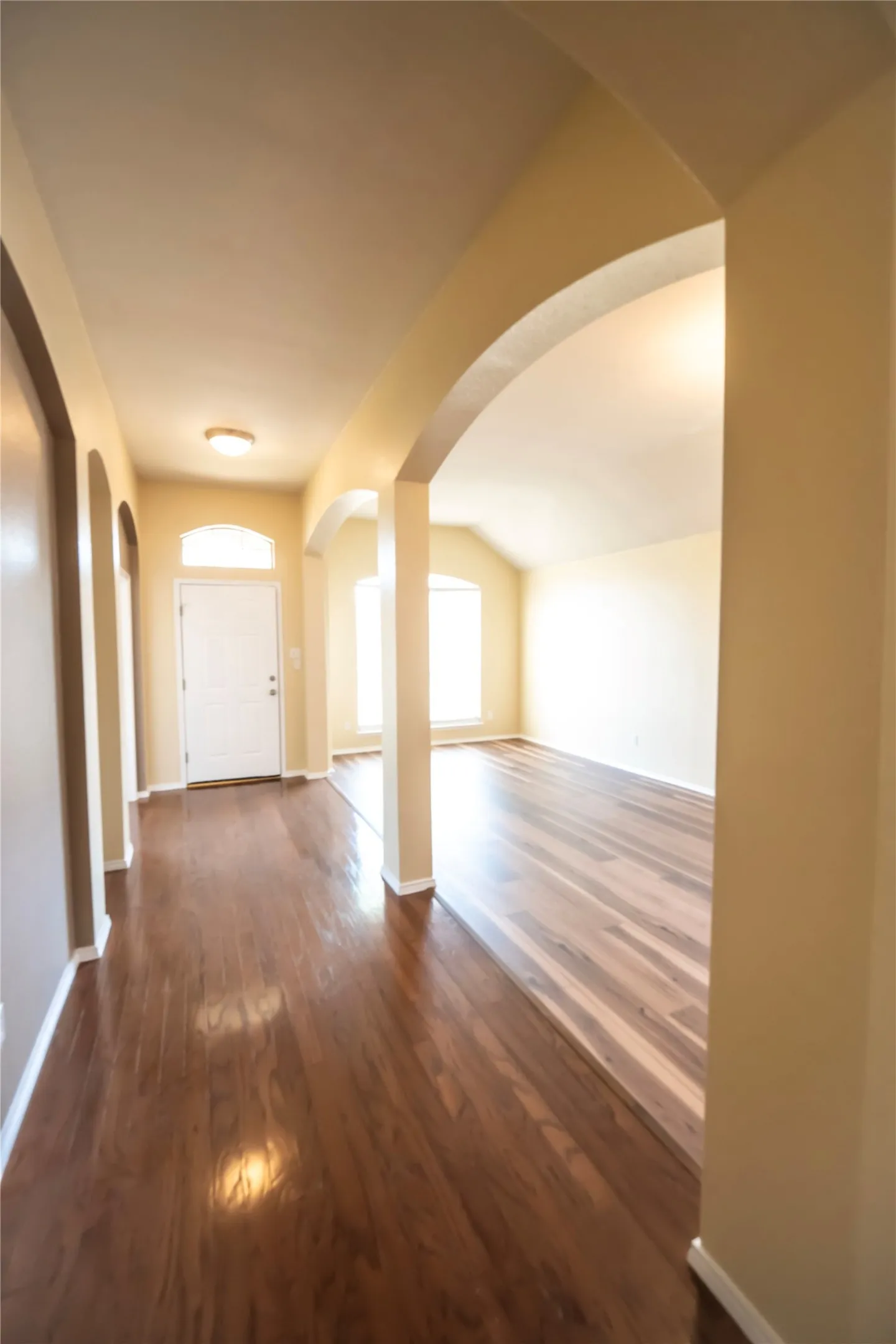Single Family Residence For Rent in Denton County , 5521 Riverview Drive, The Colony, Texas 75056, 4 Bedroom, 2 Bathroom, 2 Garage spaces, 2,094 Sqft, built in 2001, mls#21387510, Real Estate Agent in The Colony, Homes For Rent in Denton county, Homes For Rent in The Colony, Realtor in The Colony Texas, Real Estate Brokerage Independent Realty Texas, Luminita Cordes Realtor