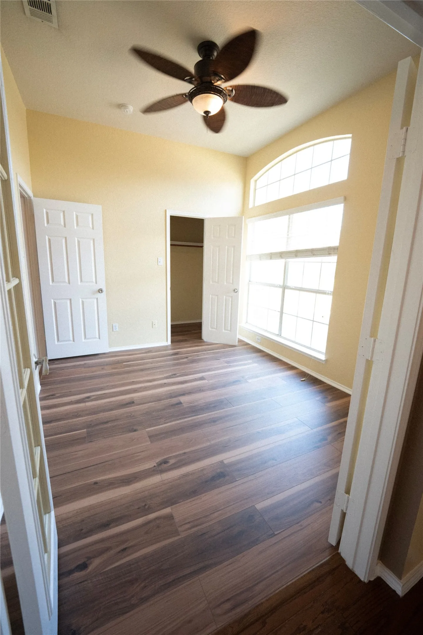 Single Family Residence For Rent in Denton County , 5521 Riverview Drive, The Colony, Texas 75056, 4 Bedroom, 2 Bathroom, 2 Garage spaces, 2,094 Sqft, built in 2001, mls#21387510, Real Estate Agent in The Colony, Homes For Rent in Denton county, Homes For Rent in The Colony, Realtor in The Colony Texas, Real Estate Brokerage Independent Realty Texas, Luminita Cordes Realtor