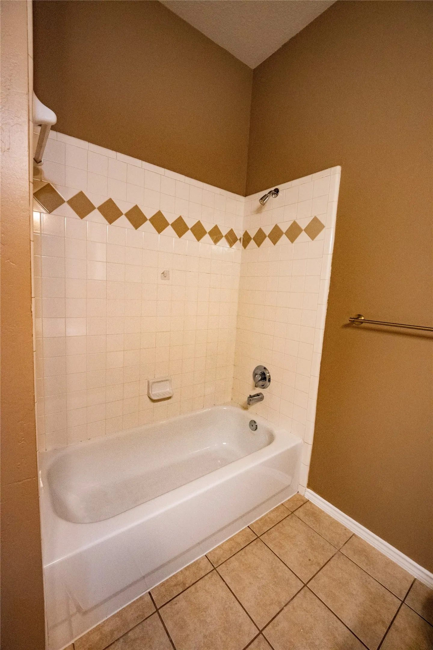 Single Family Residence For Rent in Denton County , 5521 Riverview Drive, The Colony, Texas 75056, 4 Bedroom, 2 Bathroom, 2 Garage spaces, 2,094 Sqft, built in 2001, mls#21387510, Real Estate Agent in The Colony, Homes For Rent in Denton county, Homes For Rent in The Colony, Realtor in The Colony Texas, Real Estate Brokerage Independent Realty Texas, Luminita Cordes Realtor