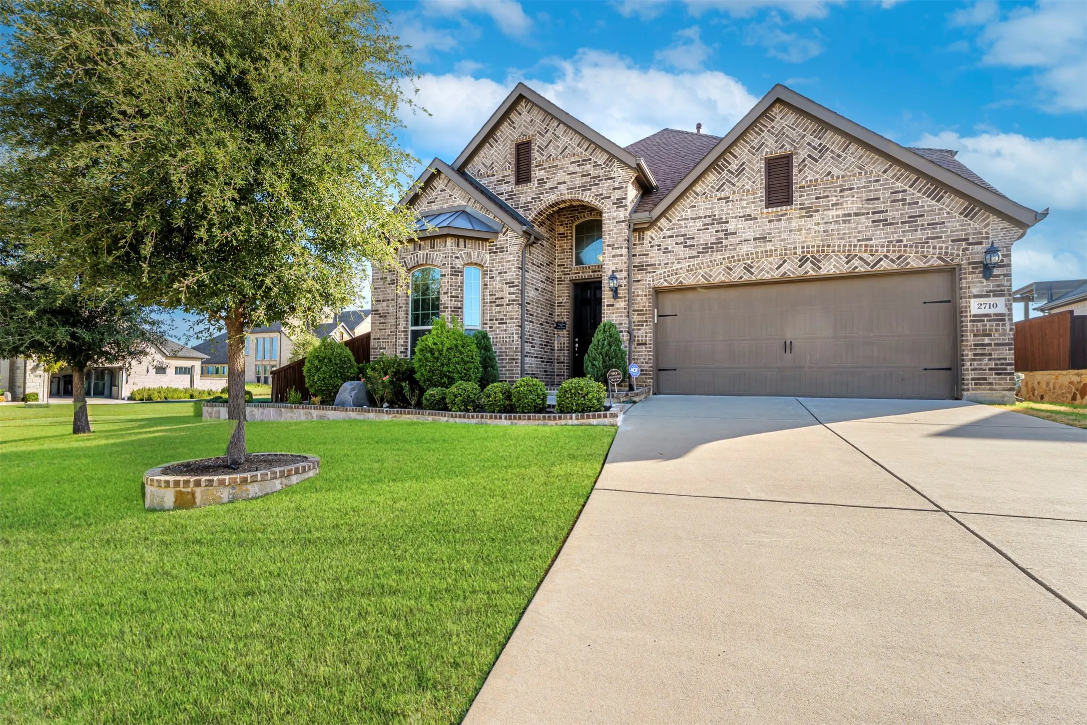 Single Family Residence For Sale in Tarrant County , 2710 Avondale Drive, Mansfield, Texas 76063, 4 Bedroom, 3 Bathroom, 2 Garage spaces, 3,194 Sqft, built in 2019, mls#21386110, Real Estate Agent in Mansfield, Homes For Sale in Tarrant county, Homes For Sale in Mansfield, Realtor in Mansfield Texas, Real Estate Brokerage Independent Realty Texas, Luminita Cordes Realtor