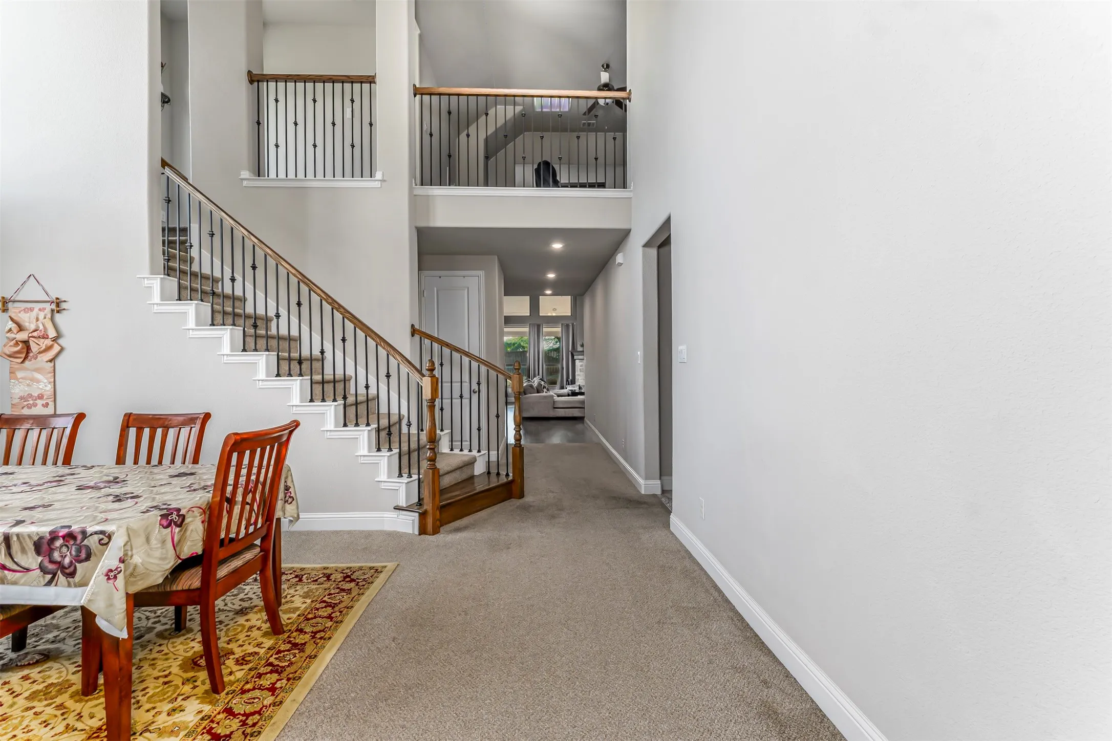 Single Family Residence For Sale in Tarrant County , 2710 Avondale Drive, Mansfield, Texas 76063, 4 Bedroom, 3 Bathroom, 2 Garage spaces, 3,194 Sqft, built in 2019, mls#21386110, Real Estate Agent in Mansfield, Homes For Sale in Tarrant county, Homes For Sale in Mansfield, Realtor in Mansfield Texas, Real Estate Brokerage Independent Realty Texas, Luminita Cordes Realtor