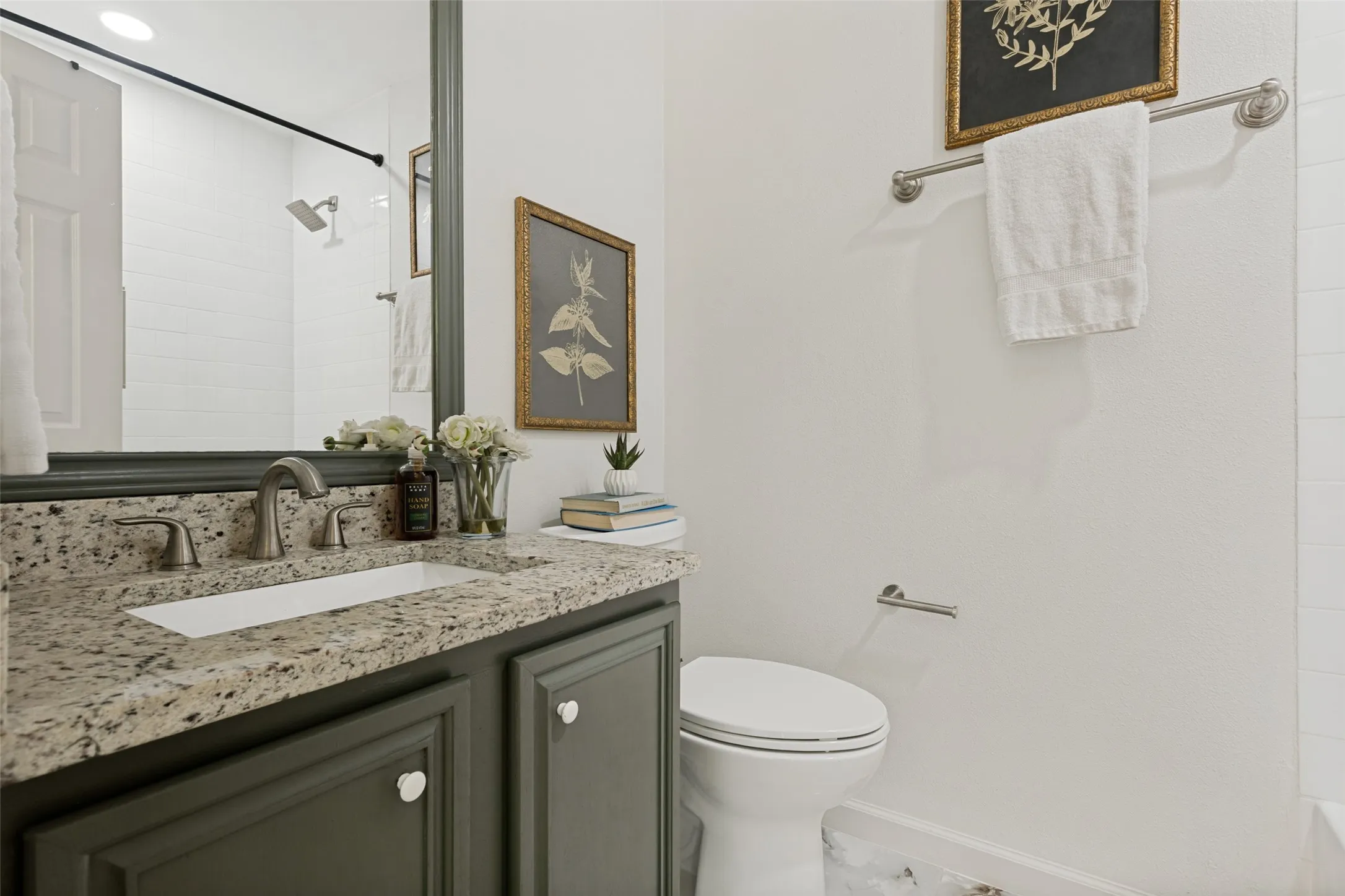 2nd En Suite Bath