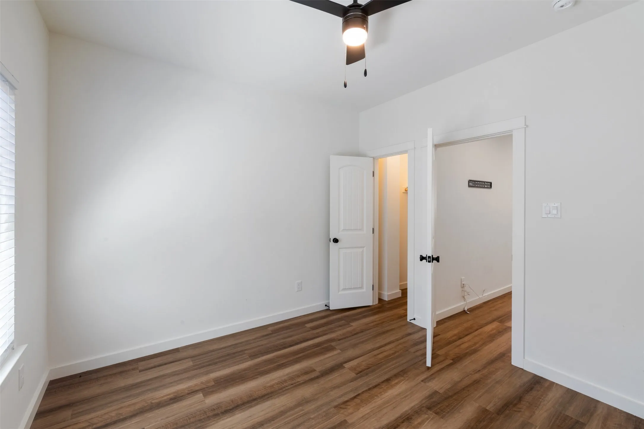 Apartment For Rent in Dallas County , 1139 Kings Highway 103, Dallas, Texas 75208, 1 Bedroom, 1 Bathroom, 1 Garage spaces, 680 Sqft, built in 2020, mls#21387610, Real Estate Agent in Dallas, Homes For Rent in Dallas county, Homes For Rent in Dallas, Realtor in Dallas Texas, Real Estate Brokerage Independent Realty Texas, Luminita Cordes Realtor
