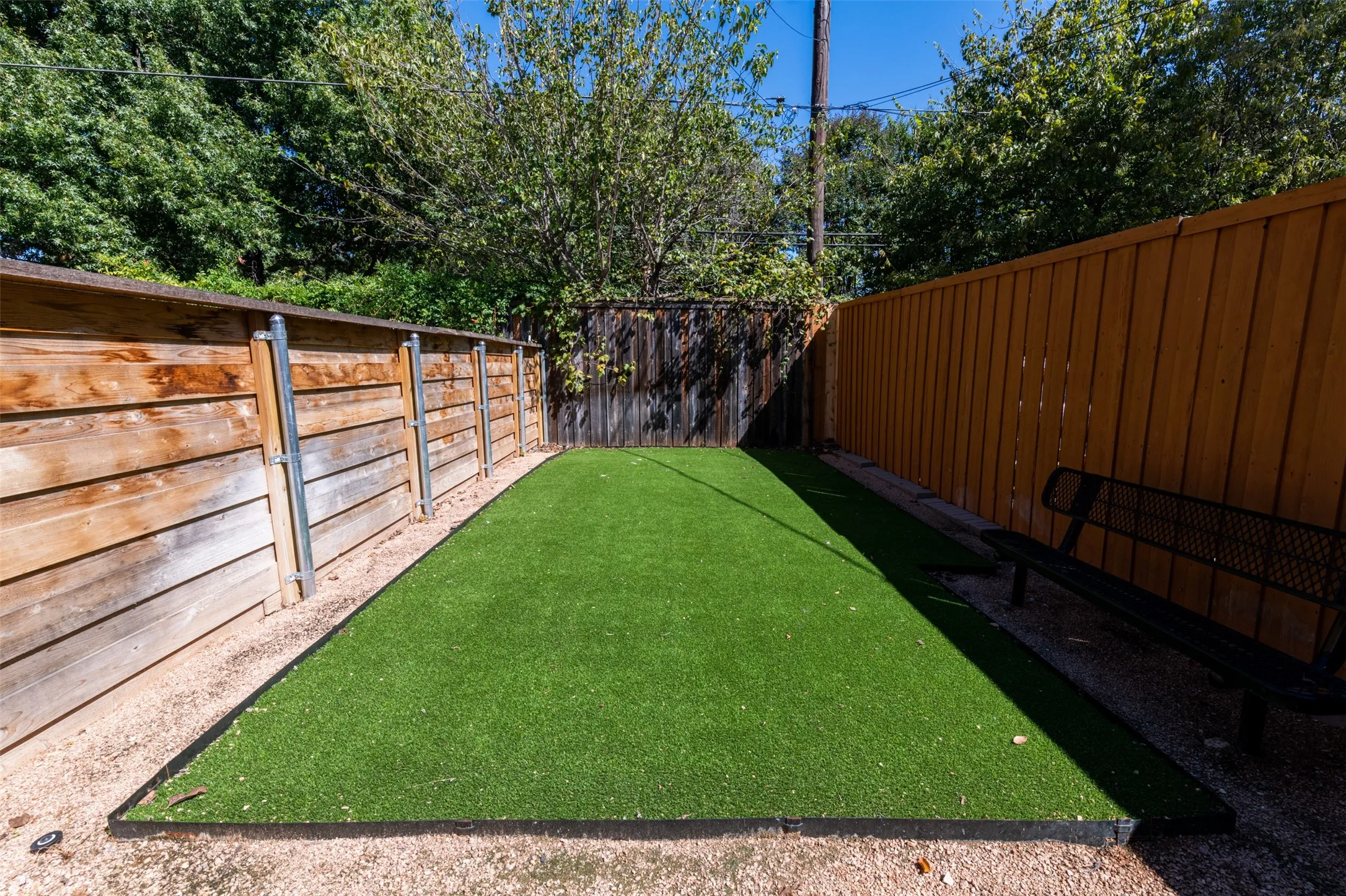 Apartment For Rent in Dallas County , 1139 Kings Highway 103, Dallas, Texas 75208, 1 Bedroom, 1 Bathroom, 1 Garage spaces, 680 Sqft, built in 2020, mls#21387610, Real Estate Agent in Dallas, Homes For Rent in Dallas county, Homes For Rent in Dallas, Realtor in Dallas Texas, Real Estate Brokerage Independent Realty Texas, Luminita Cordes Realtor