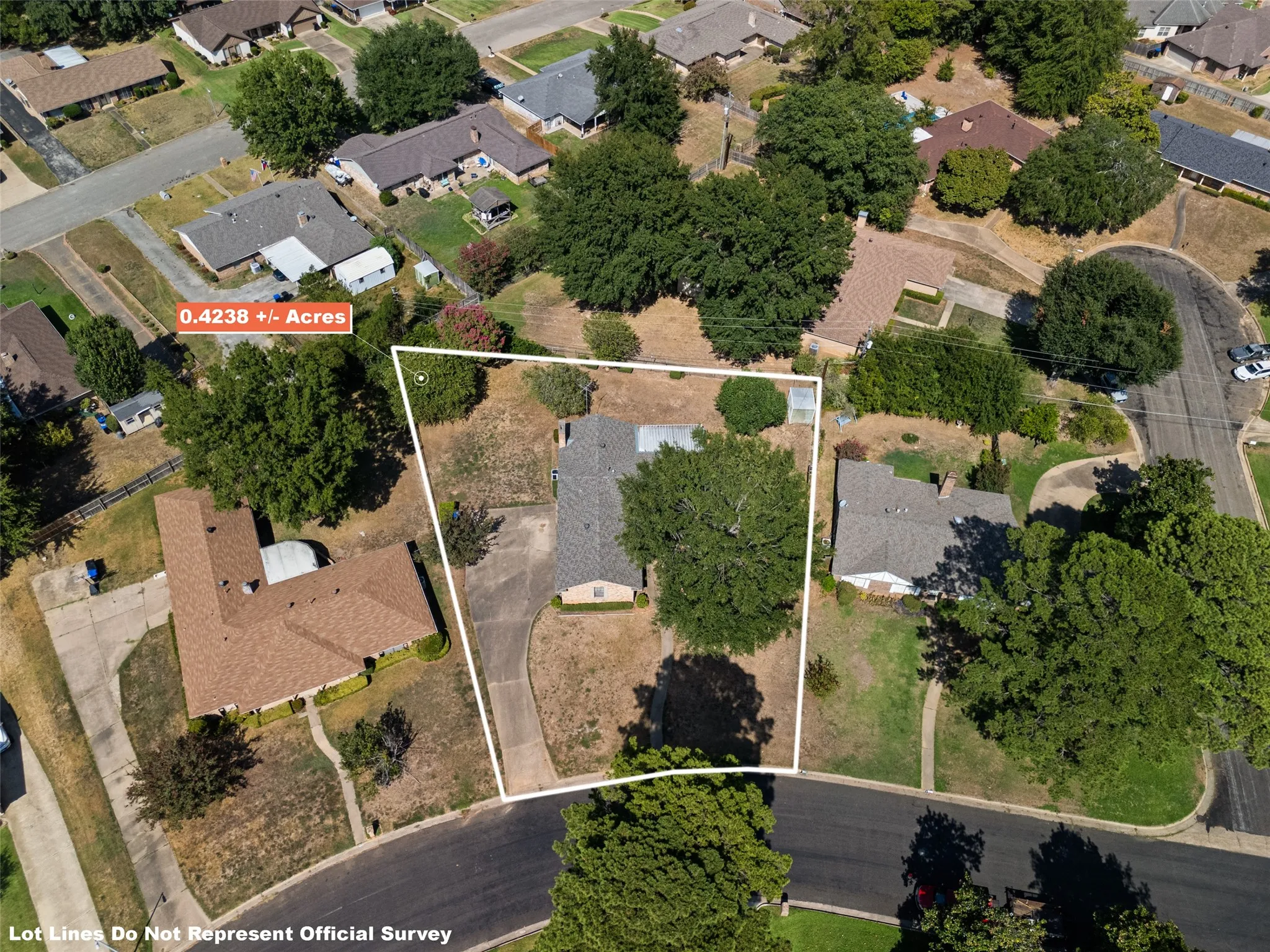 Single Family Residence For Sale in Gregg County , 515 Berkshire Drive, Longview, Texas 75605, 4 Bedroom, 3 Bathroom, Garage spaces, 2,599 Sqft, built in 1970, mls#21387612, Real Estate Agent in Longview, Homes For Sale in Gregg county, Homes For Sale in Longview, Realtor in Longview Texas, Real Estate Brokerage Independent Realty Texas, Luminita Cordes Realtor