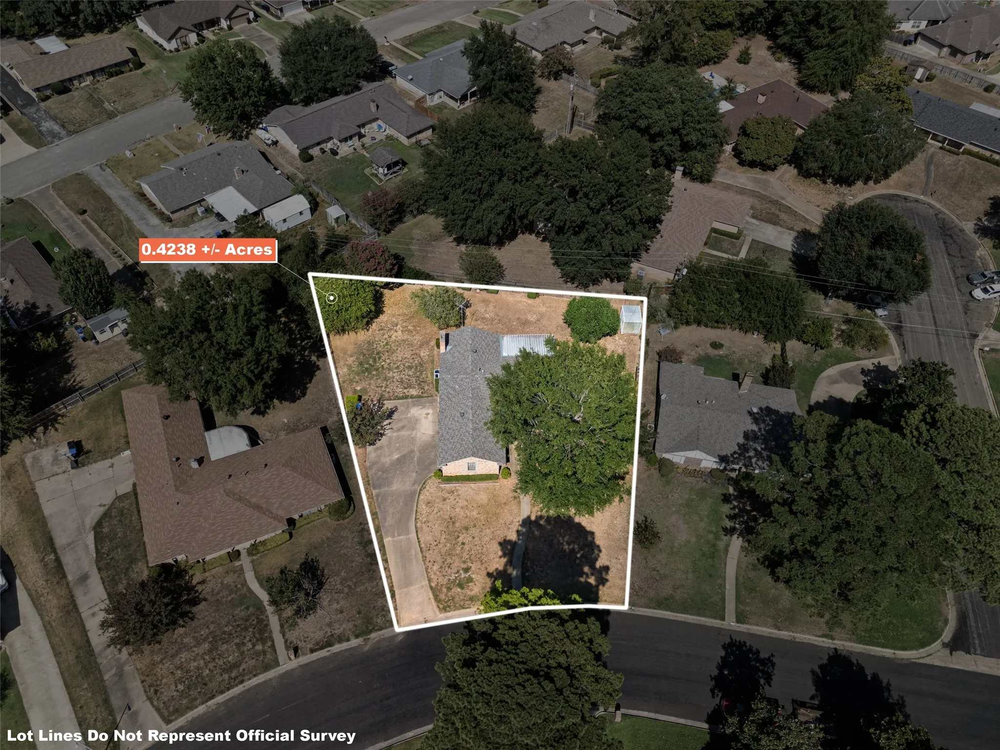 Single Family Residence For Sale in Gregg County , 515 Berkshire Drive, Longview, Texas 75605, 4 Bedroom, 3 Bathroom, Garage spaces, 2,599 Sqft, built in 1970, mls#21387612, Real Estate Agent in Longview, Homes For Sale in Gregg county, Homes For Sale in Longview, Realtor in Longview Texas, Real Estate Brokerage Independent Realty Texas, Luminita Cordes Realtor