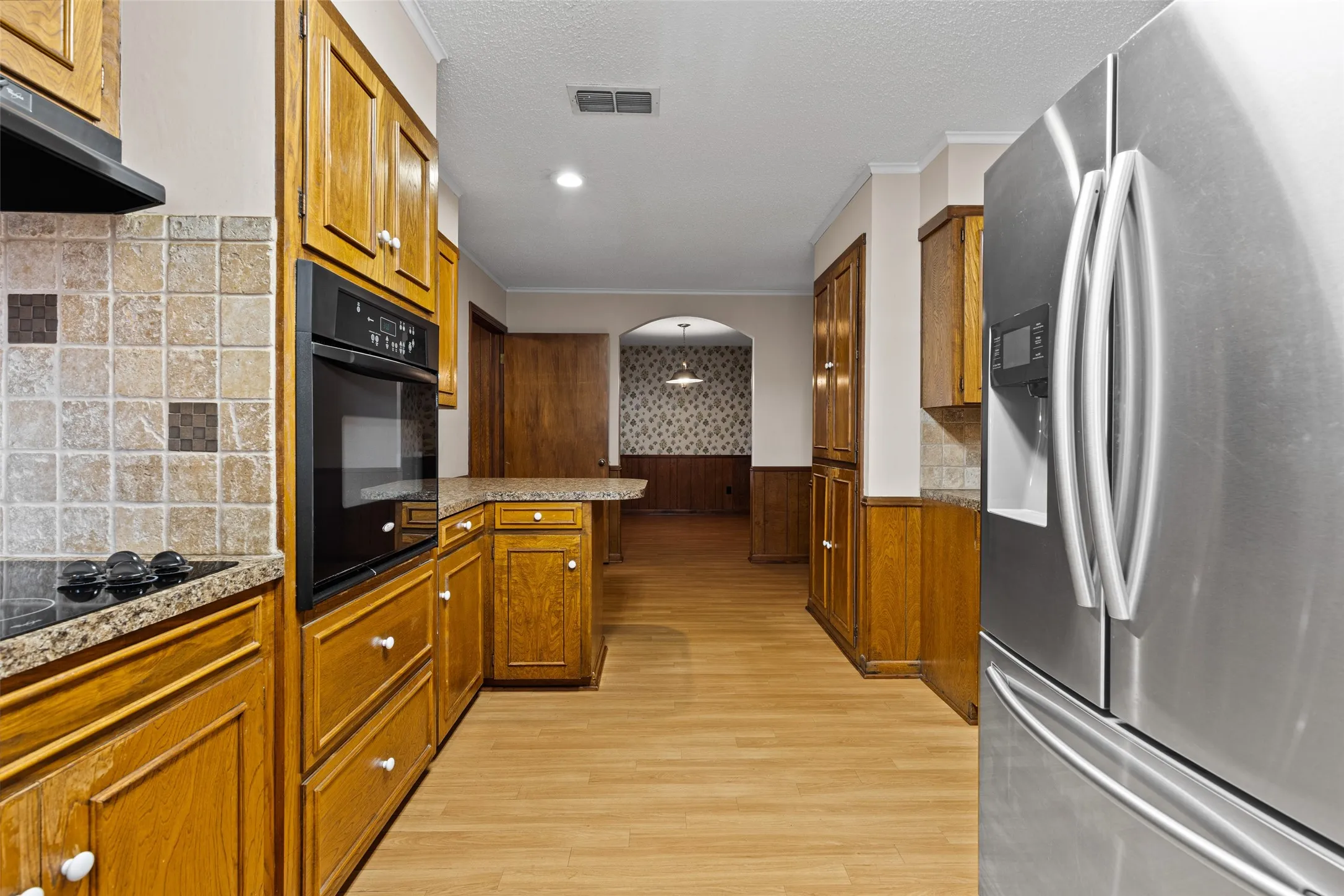 Single Family Residence For Sale in Gregg County , 515 Berkshire Drive, Longview, Texas 75605, 4 Bedroom, 3 Bathroom, Garage spaces, 2,599 Sqft, built in 1970, mls#21387612, Real Estate Agent in Longview, Homes For Sale in Gregg county, Homes For Sale in Longview, Realtor in Longview Texas, Real Estate Brokerage Independent Realty Texas, Luminita Cordes Realtor