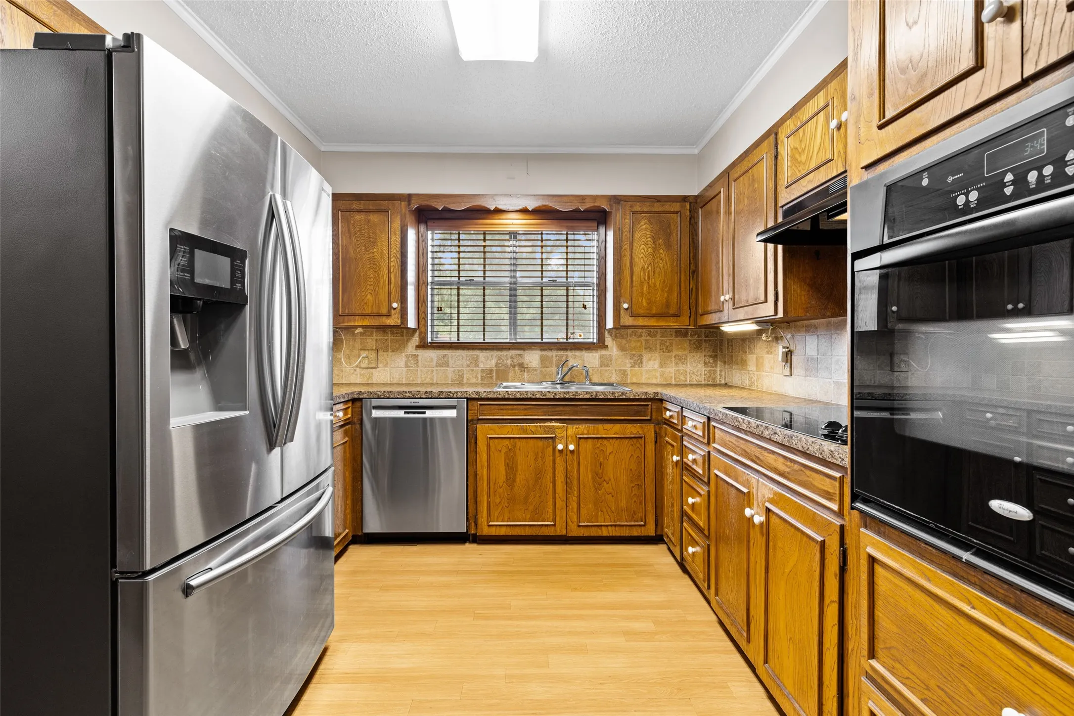 Single Family Residence For Sale in Gregg County , 515 Berkshire Drive, Longview, Texas 75605, 4 Bedroom, 3 Bathroom, Garage spaces, 2,599 Sqft, built in 1970, mls#21387612, Real Estate Agent in Longview, Homes For Sale in Gregg county, Homes For Sale in Longview, Realtor in Longview Texas, Real Estate Brokerage Independent Realty Texas, Luminita Cordes Realtor