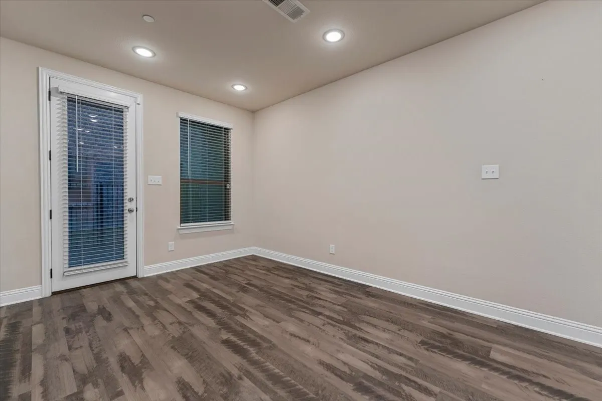 Single Family Residence For Rent in Collin County , 207 Congaree Road, Allen, Texas 75002, 4 Bedroom, 4 Bathroom, 2 Garage spaces, 2,001 Sqft, built in 2020, mls#21387053, Real Estate Agent in Allen, Homes For Rent in Collin county, Homes For Rent in Allen, Realtor in Allen Texas, Real Estate Brokerage Independent Realty Texas, Luminita Cordes Realtor