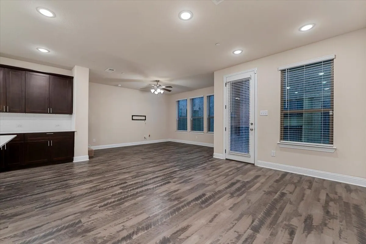 Single Family Residence For Rent in Collin County , 207 Congaree Road, Allen, Texas 75002, 4 Bedroom, 4 Bathroom, 2 Garage spaces, 2,001 Sqft, built in 2020, mls#21387053, Real Estate Agent in Allen, Homes For Rent in Collin county, Homes For Rent in Allen, Realtor in Allen Texas, Real Estate Brokerage Independent Realty Texas, Luminita Cordes Realtor